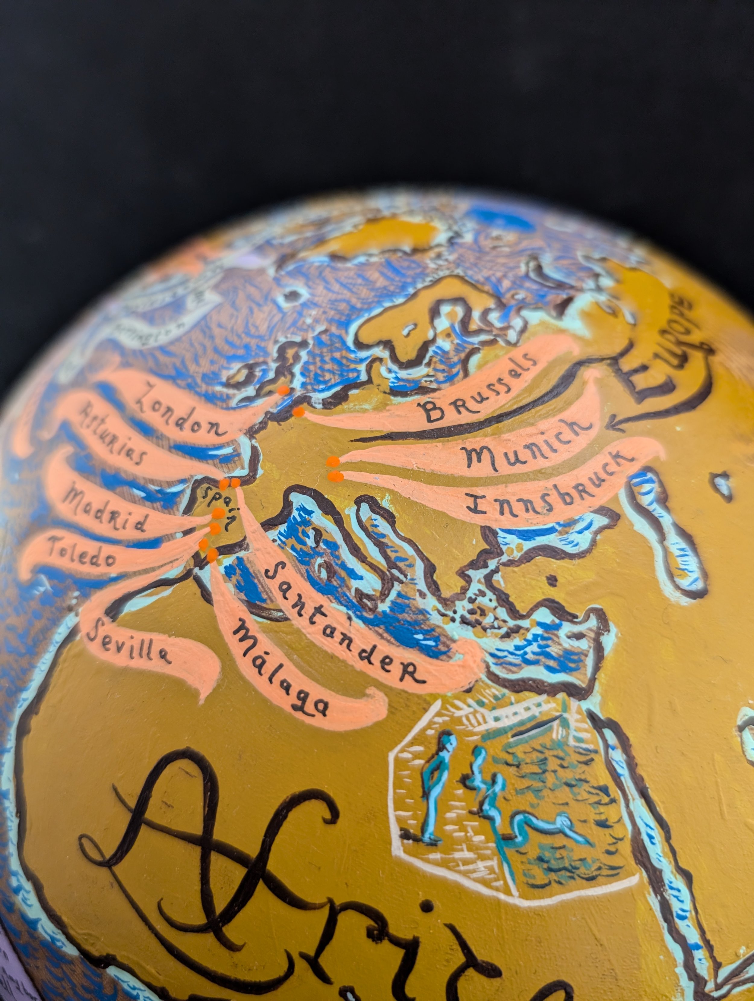 Connie globe europe santandar divers.jpg