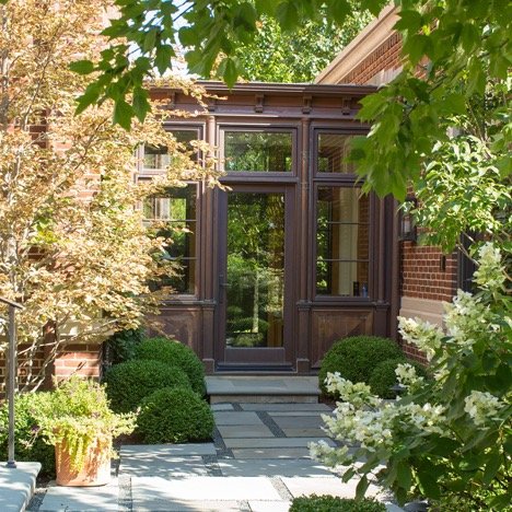 Exterior 4.jpg