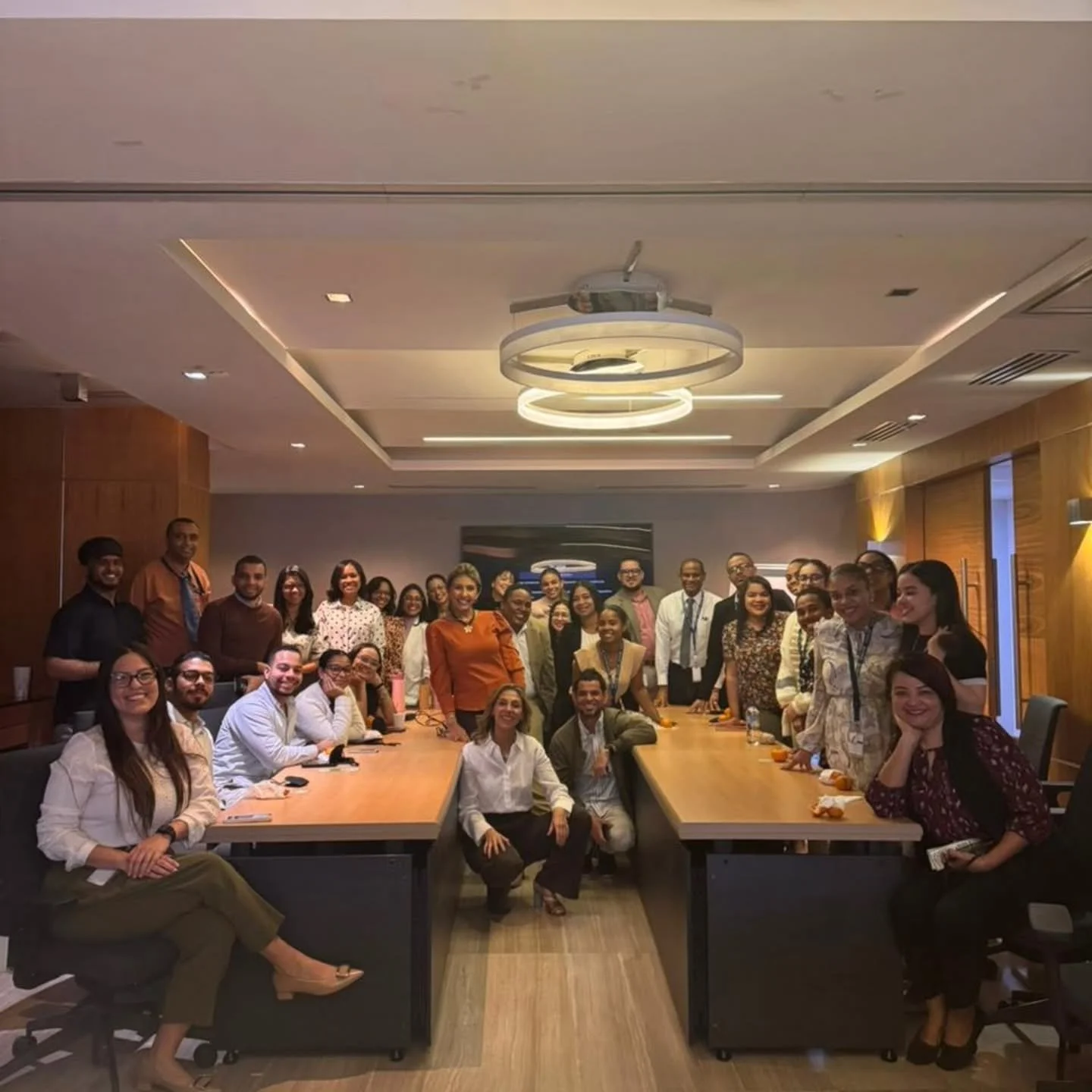 &iquest;Cu&aacute;ndo fue la &uacute;ltima vez que tu equipo tuvo una pausa real?

No una reuni&oacute;n.
No una capacitaci&oacute;n.
No un almuerzo de integraci&oacute;n.

Una pausa para respirar, bajar el ritmo y volver a s&iacute; mismos.

El estr