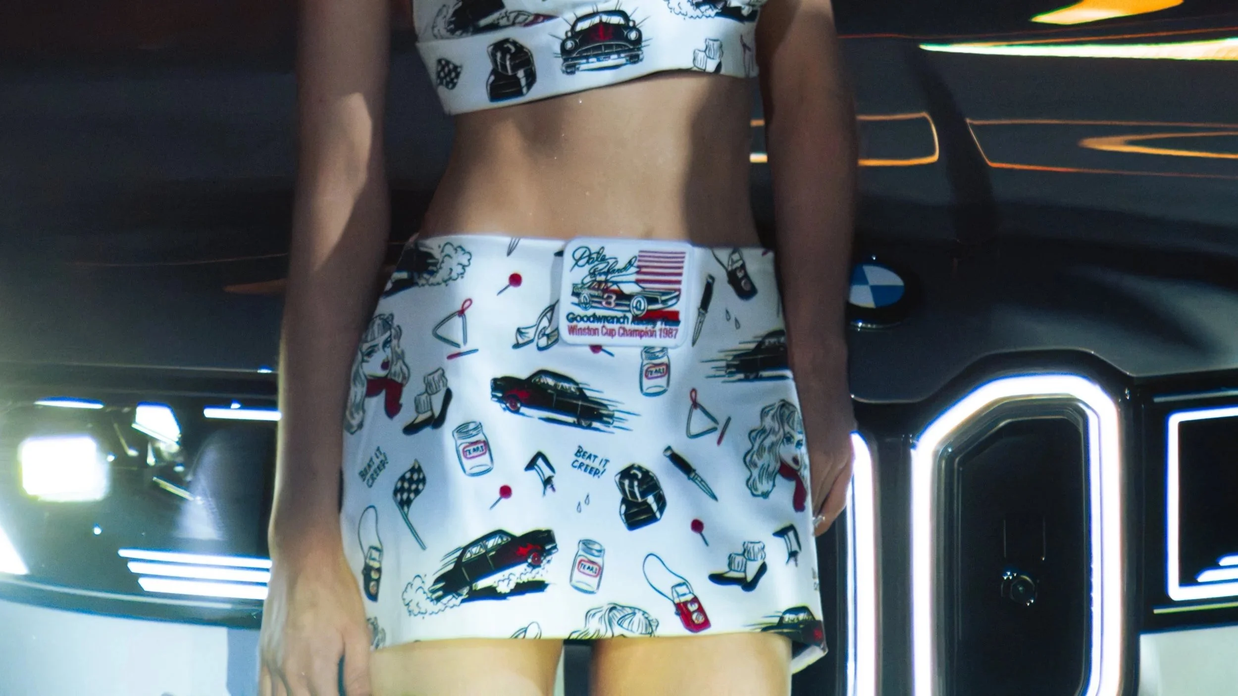 MOB SKIRT