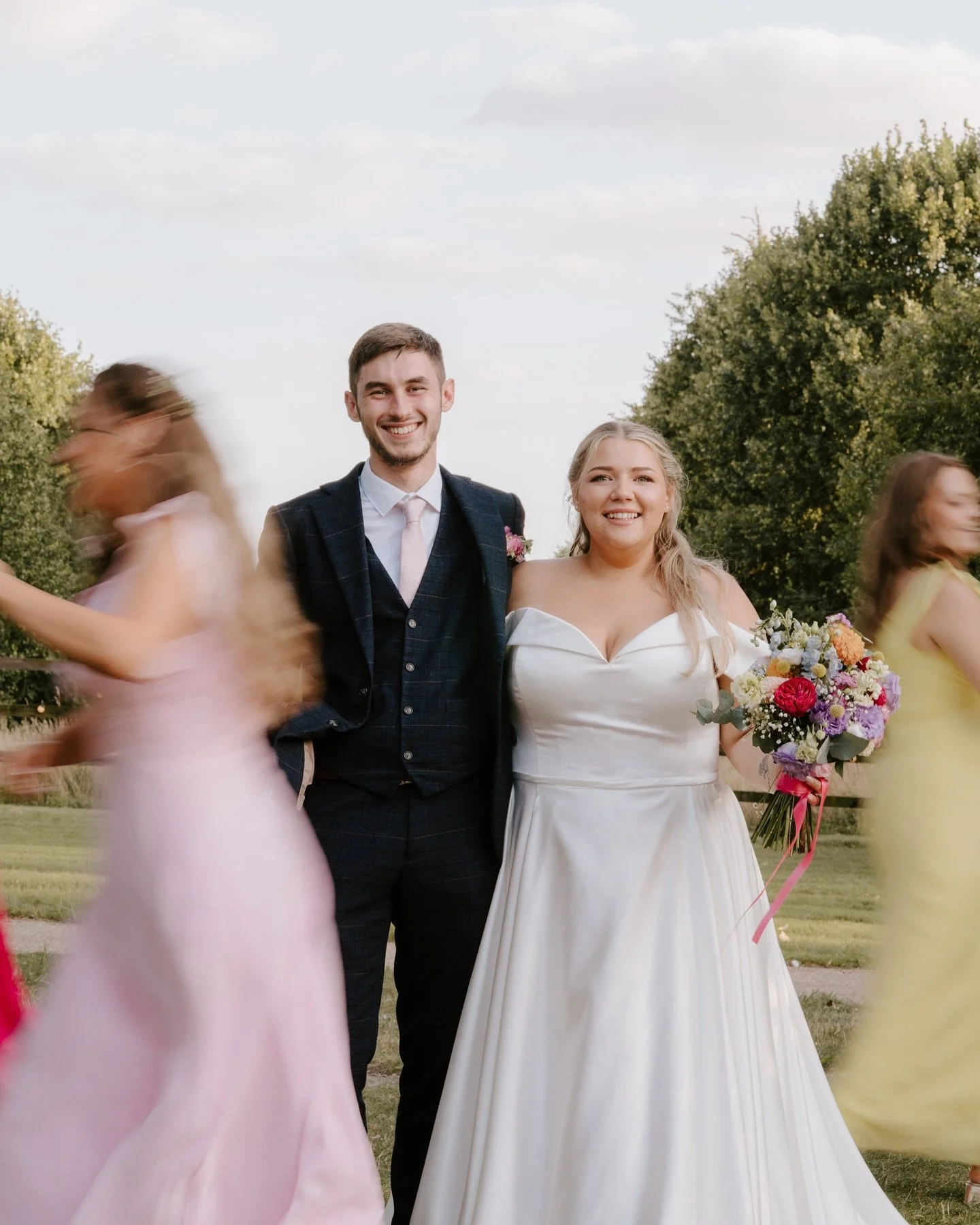 Kieren and Imogen 🥂

Nothing says summer like vibrant colours, a happy couple and a wedding party that knows how to have a good time!

Who says group photos have to be formal? This lot kept it fun from start to finish!

The couple: @thebeaumonts25 @