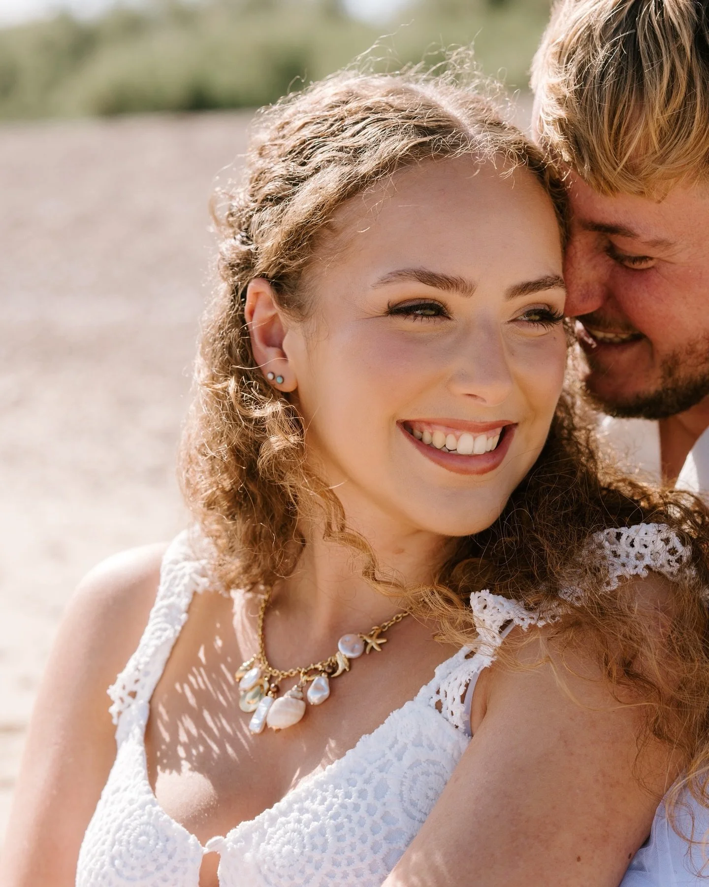 Beach Elopement - Styled Shoot 🐚🌊

Super excited to share these photos from a styled shoot that @berriesandbasilflowers and I organised last month. A huge thank you to everyone involved, I am so happy with how it all came together!

If anyone is co