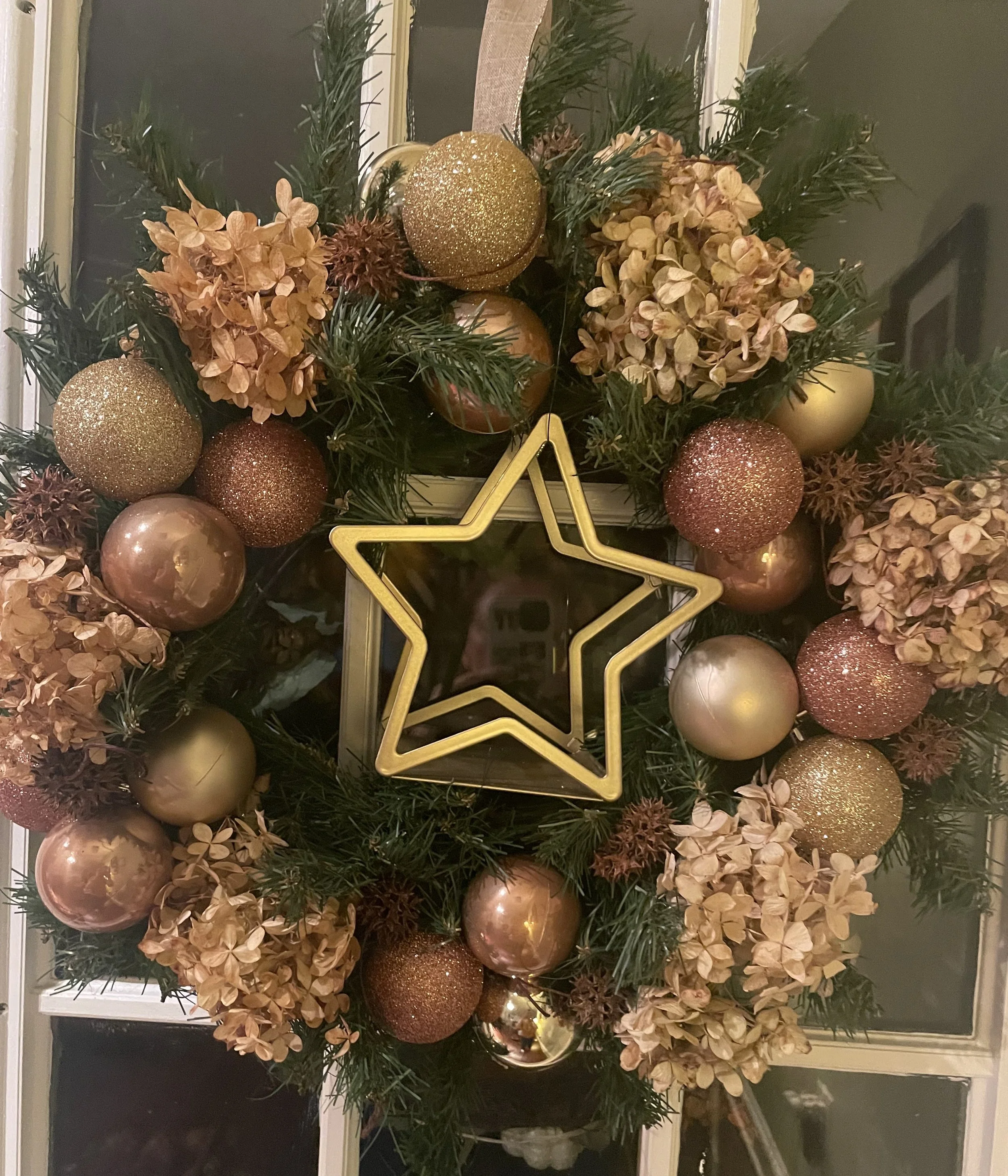 Gold Wreath.jpg
