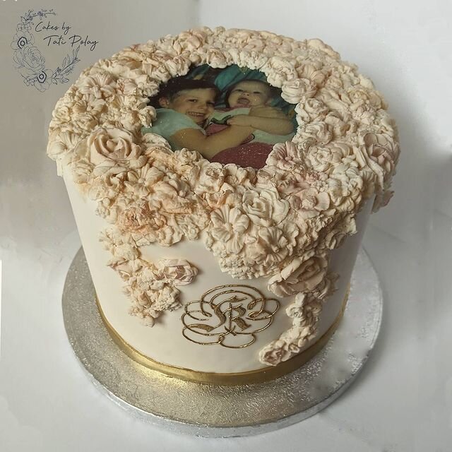 Arte e Detalhe Tati Benazzi's Photos - Arte e Detalhe Tati Benazzi | Disney  cakes, Cartoon cake, Kids cake
