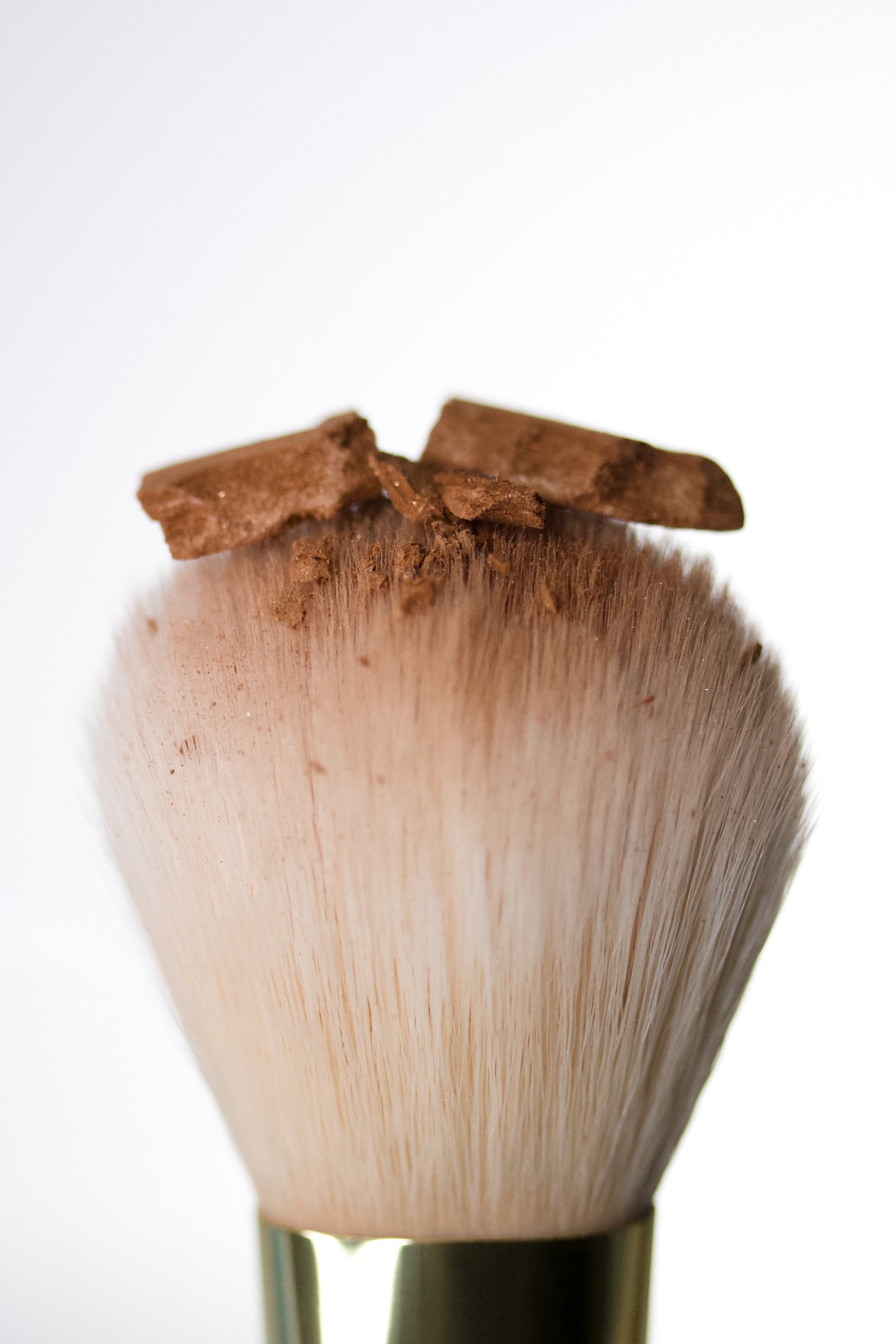 006 ROUND BLUSH + BRONZE BRUSH