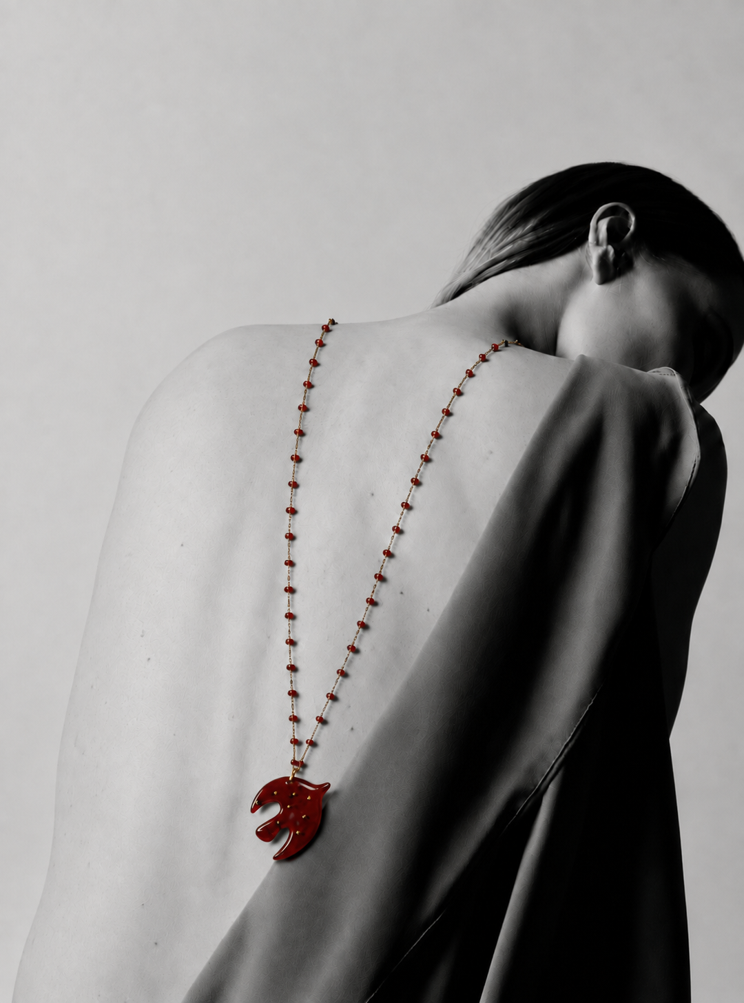 Blossom wings necklace burgundy 01.png