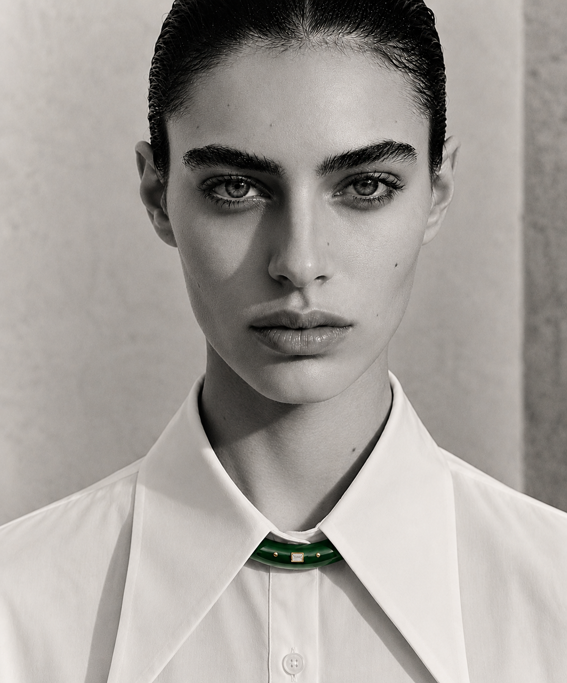 Night Garden necklace green 01.png