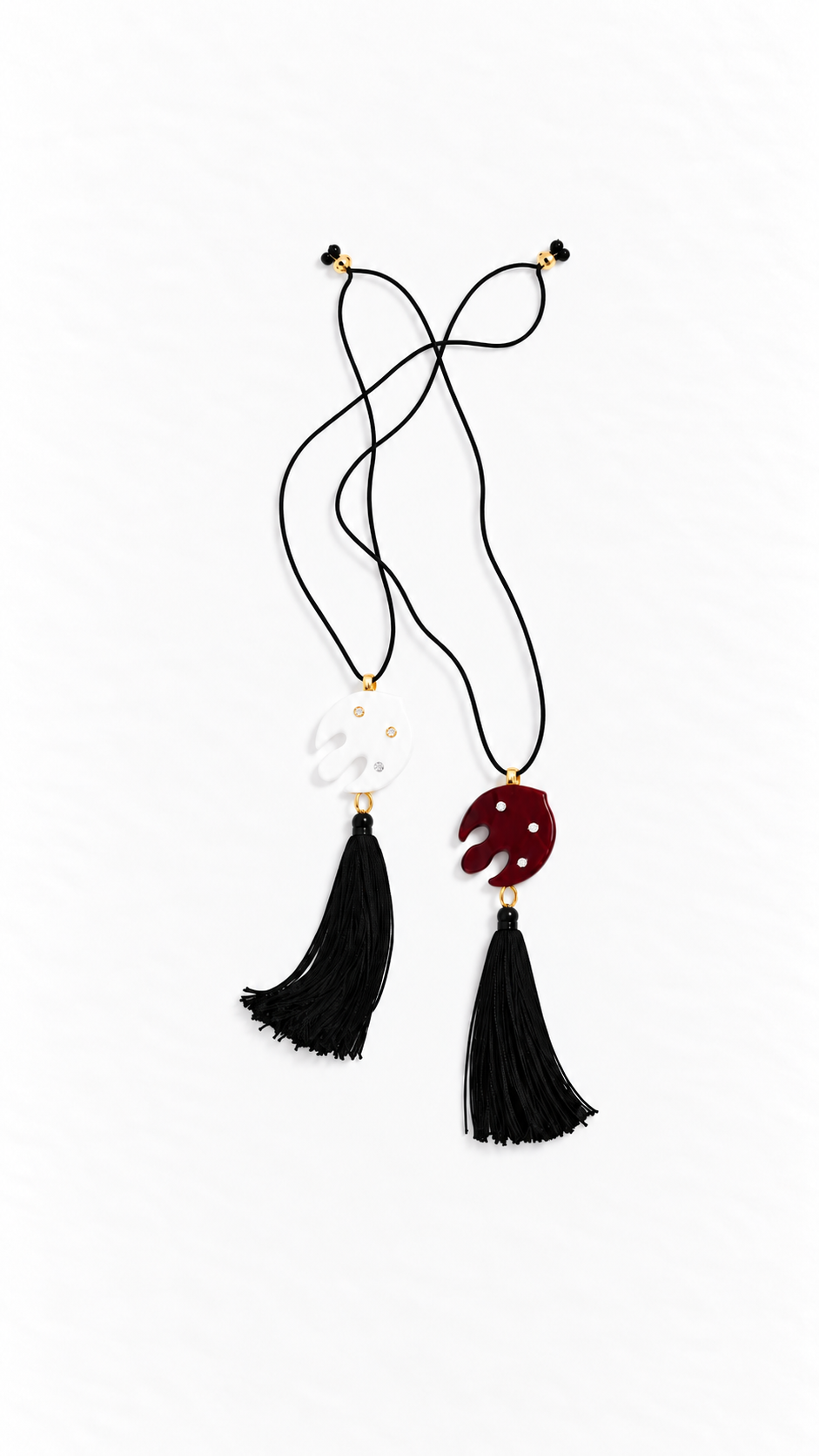 After dark necklace 00.png