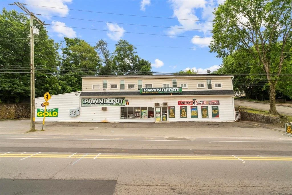 170 meriden 1.jpg