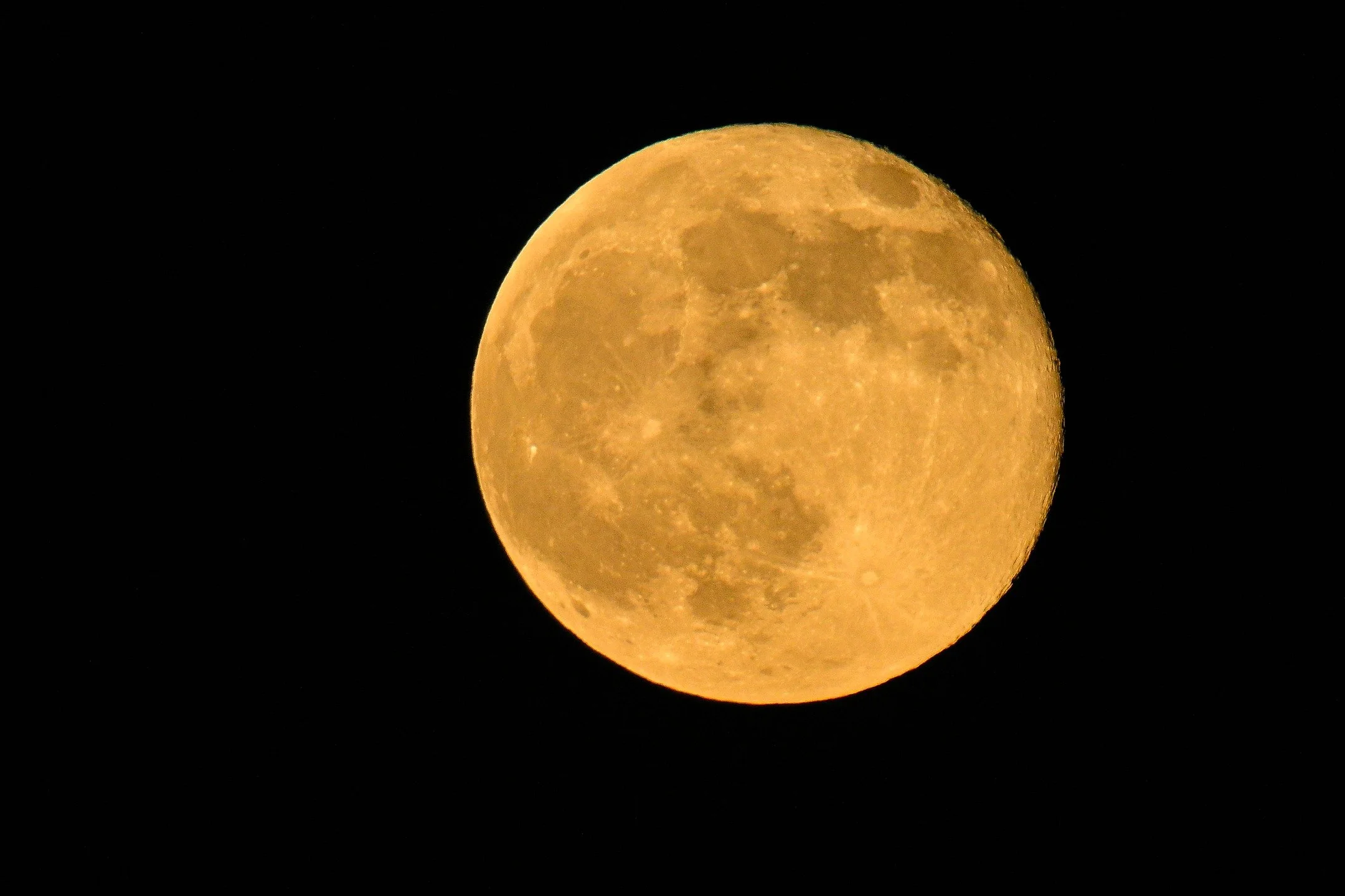 Harvest Moon on Oct 7. Shot with a Nikon Z8 and a 600mm F4. #Nikonpro @nikonusa #HarvestMoon #FullMoon