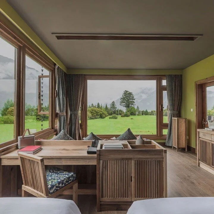 Hidden in the green valleys of the Basomtso region, between Tibetan villages and Himalayan barley fields, @songtsam Basomtso Linka (previously named Songtsam Linka Retreat Lake Basong Tso) stands as a shining example of sustainable tourism. 

A Low-C