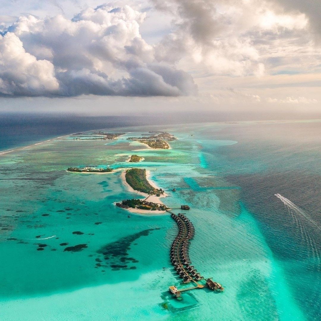 International hospitality company, @atmospherecore announces sustainability achievements across four pillars of Community, Operations, Resources and Environment.

Read the latest news in our bio link ⬆

@obluxailafushi 
@obluselectsangeli 
@oblunatur