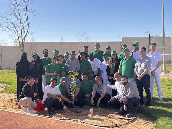 Planting trees.jpg