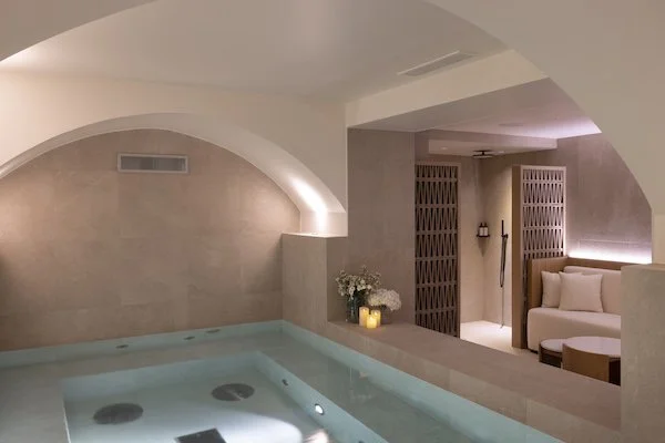 hotel-toujours-spa-piscine-010.jpg
