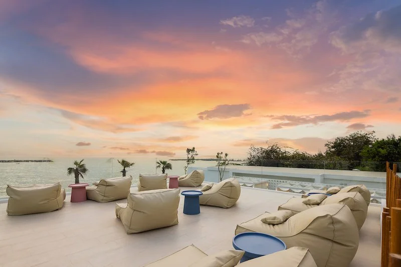 U Hua Hin Pool Area.jpg