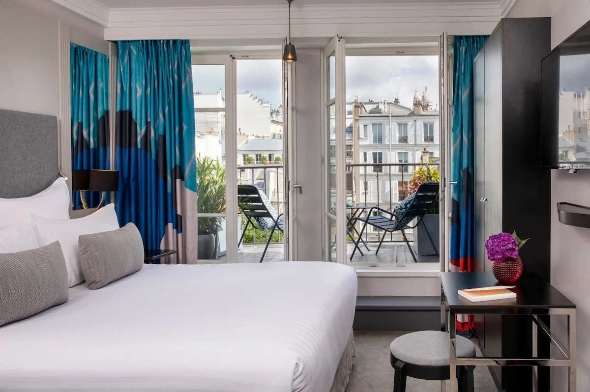 hotel-les-matins-de-paris-photos-chambre-deluxe-terrasse-001.jpeg