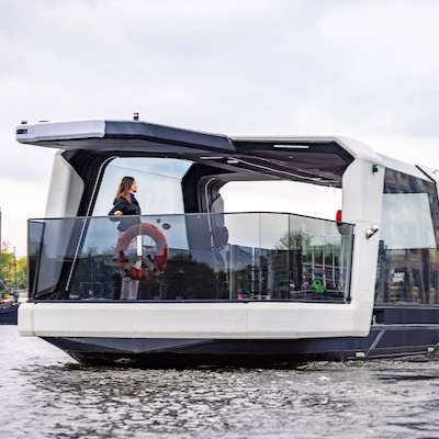 ROBOAT aims to use advanced technologies to create boats that can perceive, navigate, and perform tasks on their own. This not only makes transportation more safe, efficient, and versatile, but it also has the potential to help reduce our impact on t