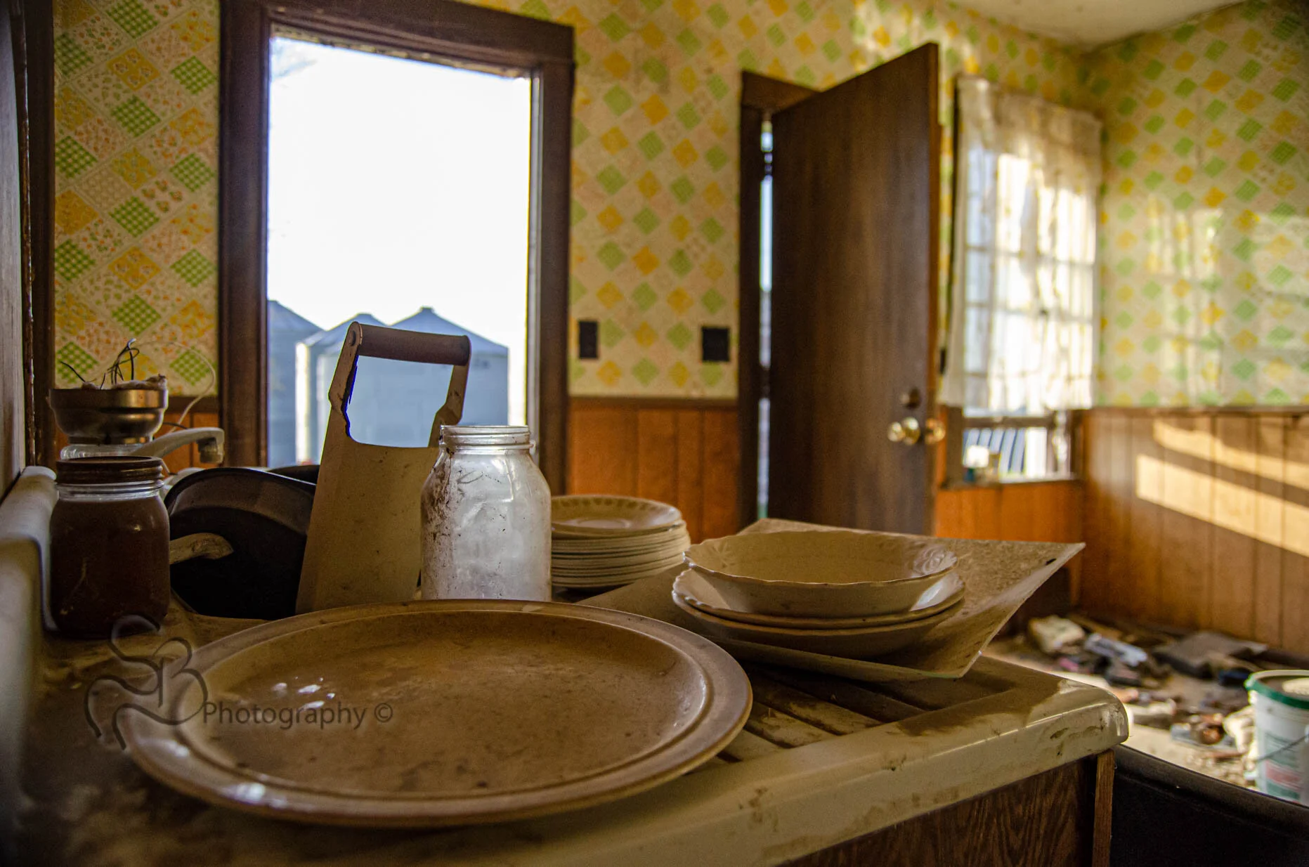 Documenting - American Wasteland - Farmland