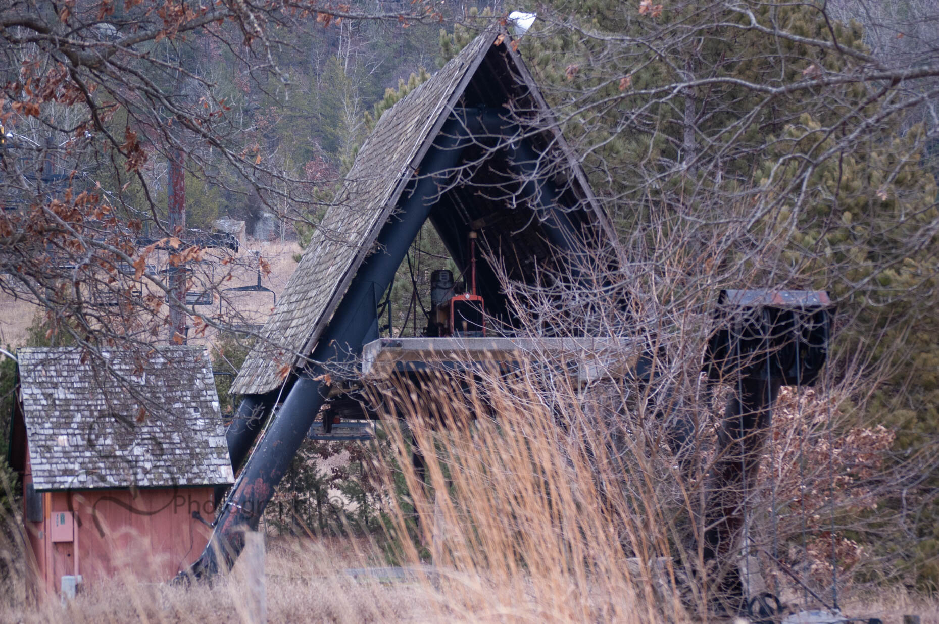 old ski lift raw.jpg