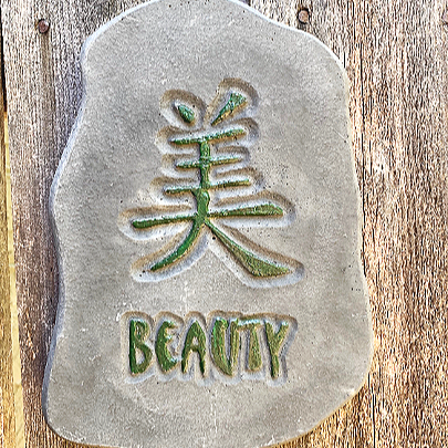 Beauty Japanese kanji symbol concrete stone plaque painted green Backyard Stone Art decorative Stepping Stone for your Garden or pathway