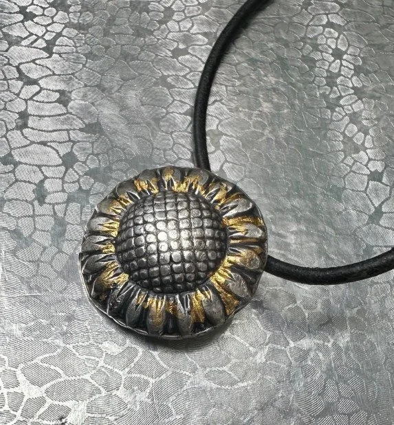sunflower pendant5.jpg