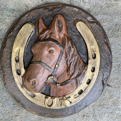 Round stepping stone of brown horse head with gold horseshoe Backyard Stone Art Stepping Stones for your Garden or pathway