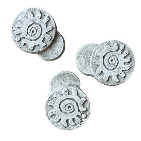 aztec+pot+feet2.png
