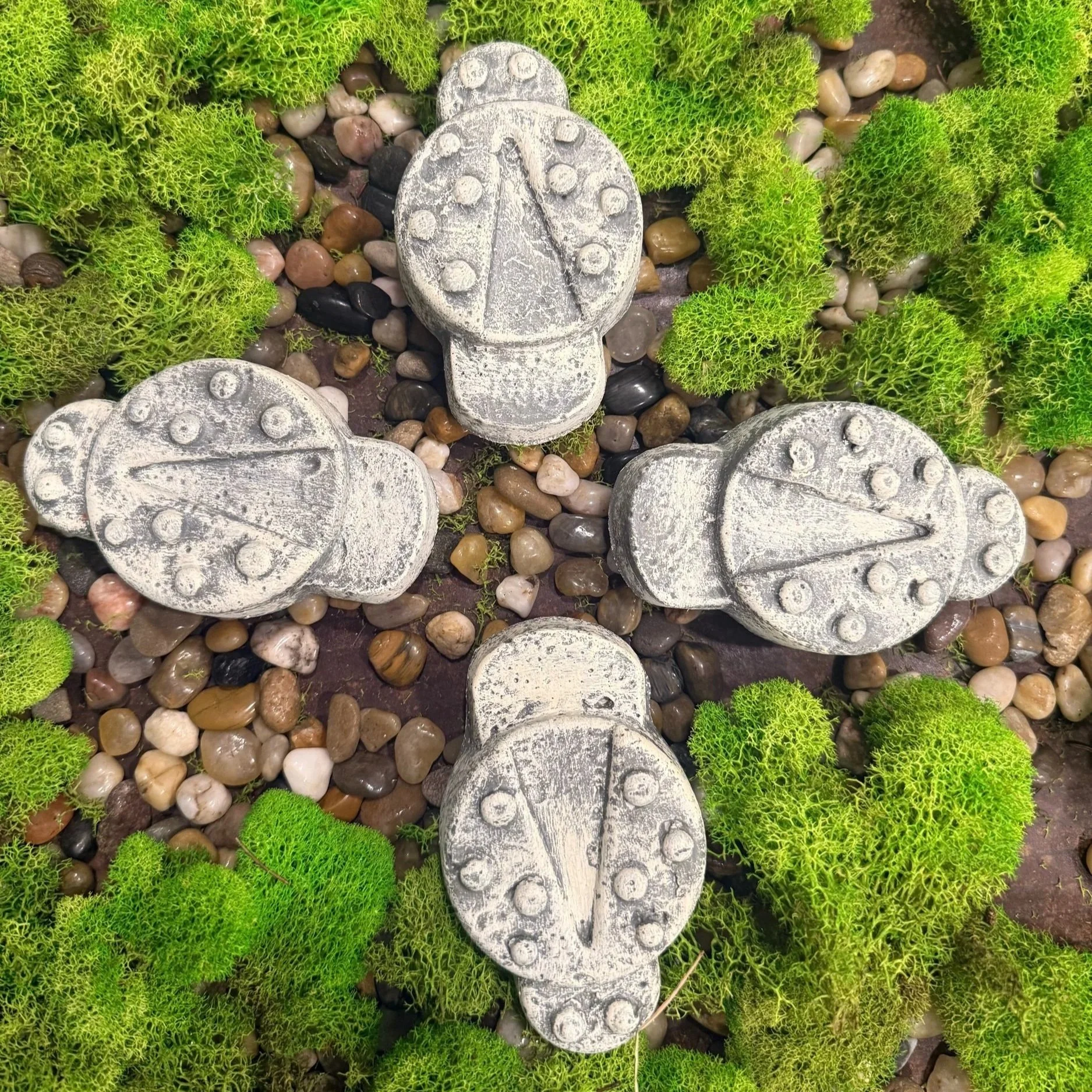 Lady Bug Shaped Planter Feet, Concrete Pot Riser Set of 3 or 4