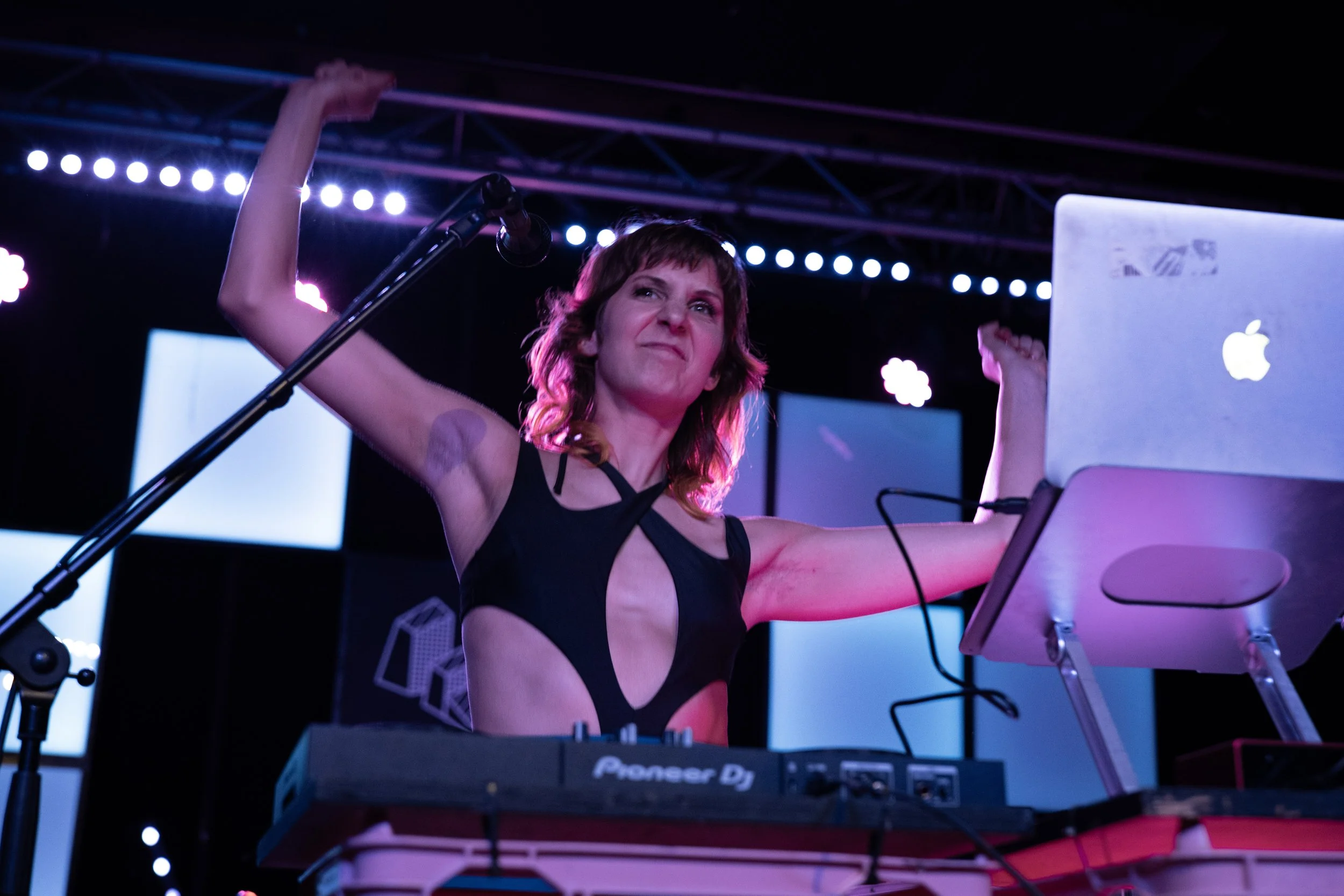 DJ show + signed vinyl + download