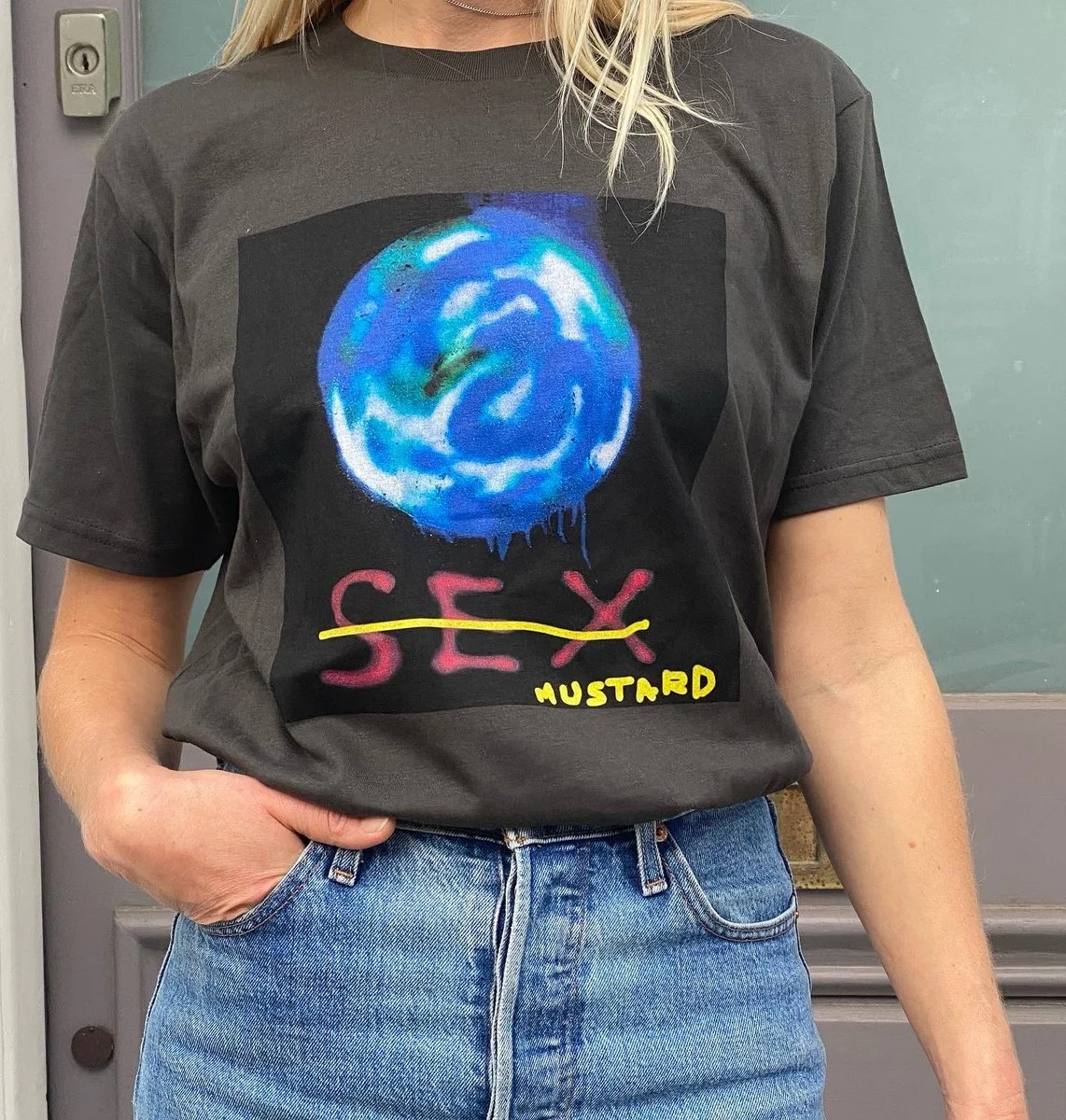 Mustard Tshirt + Signed vinyl + download