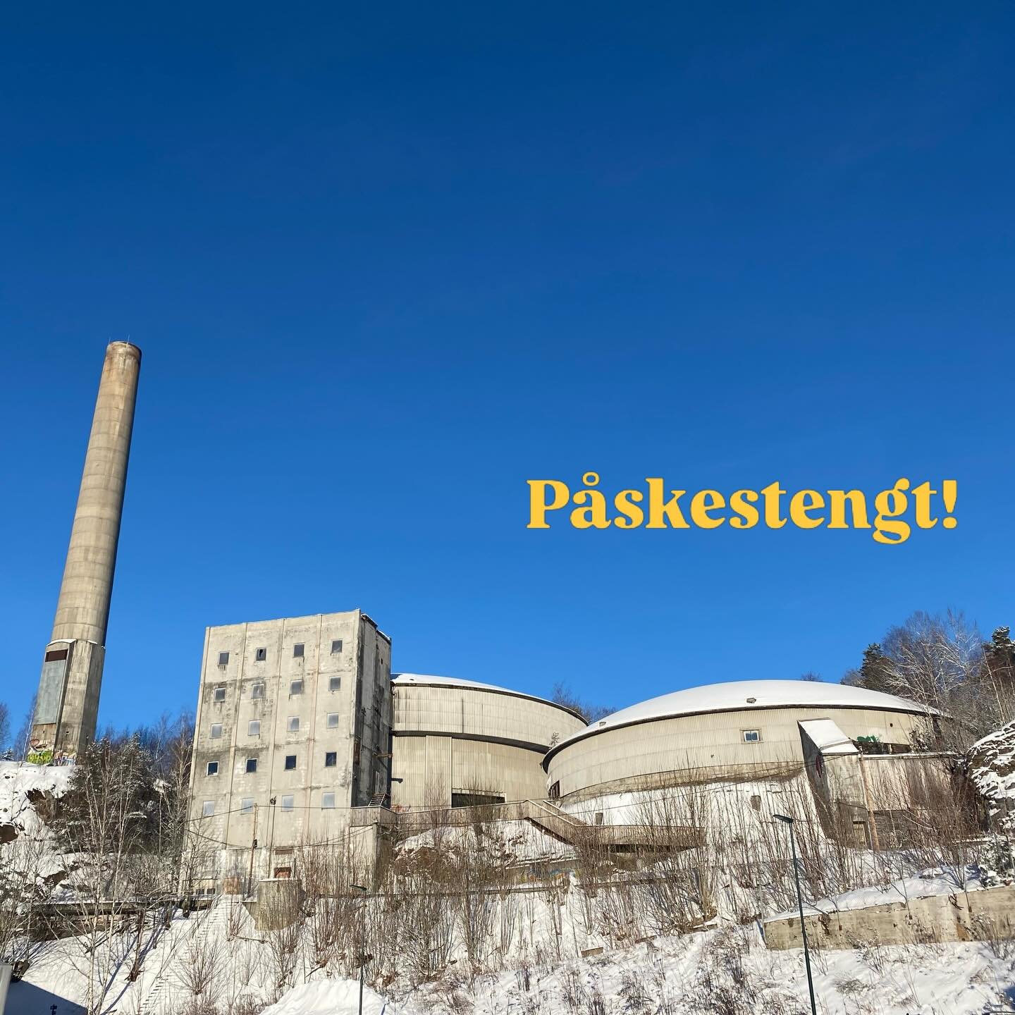 Som hvert &aring;r holder Plenum stengt fra skj&aelig;rtorsdag/skj&aelig;ltorsdag til s&oslash;ndag, og &aring;pner igjen mandag 2. p&aring;skedag💛

Skj&aelig;ltorsdag er historisk en festdag i Slemmestad s&aring; vi ses p&aring; stranda for bl&arin