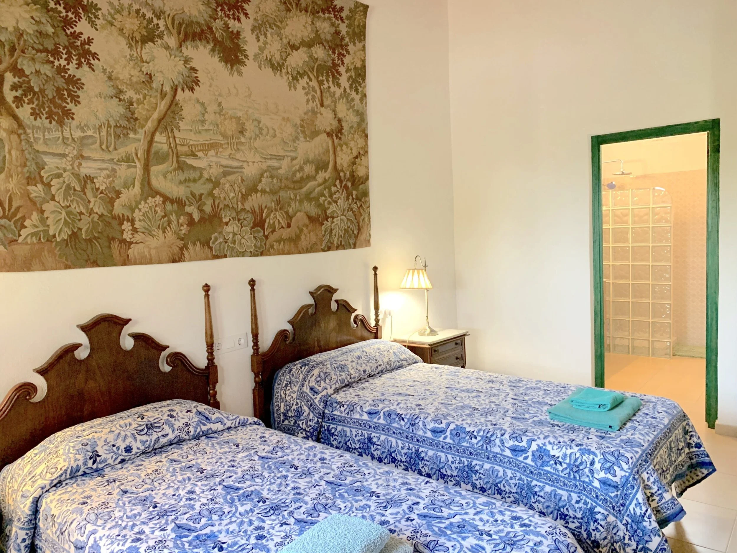 laurel_twin_room_2_9_fincadelalamo-scaled-1.jpg