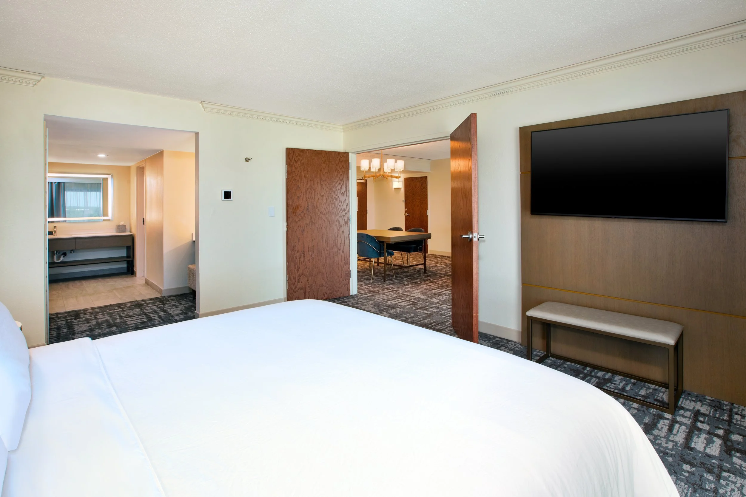 Pres Suite 7.jpg