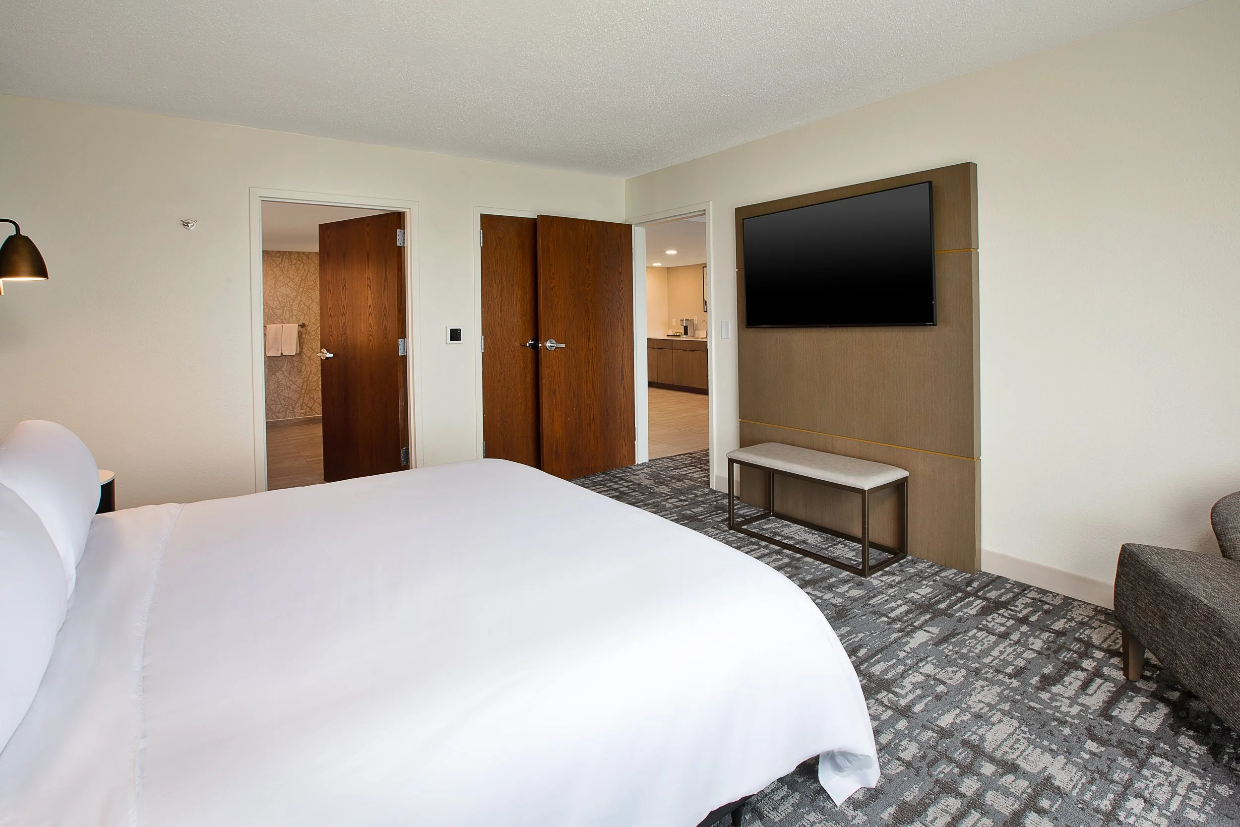 Vice Pres Suite 2-4.jpg