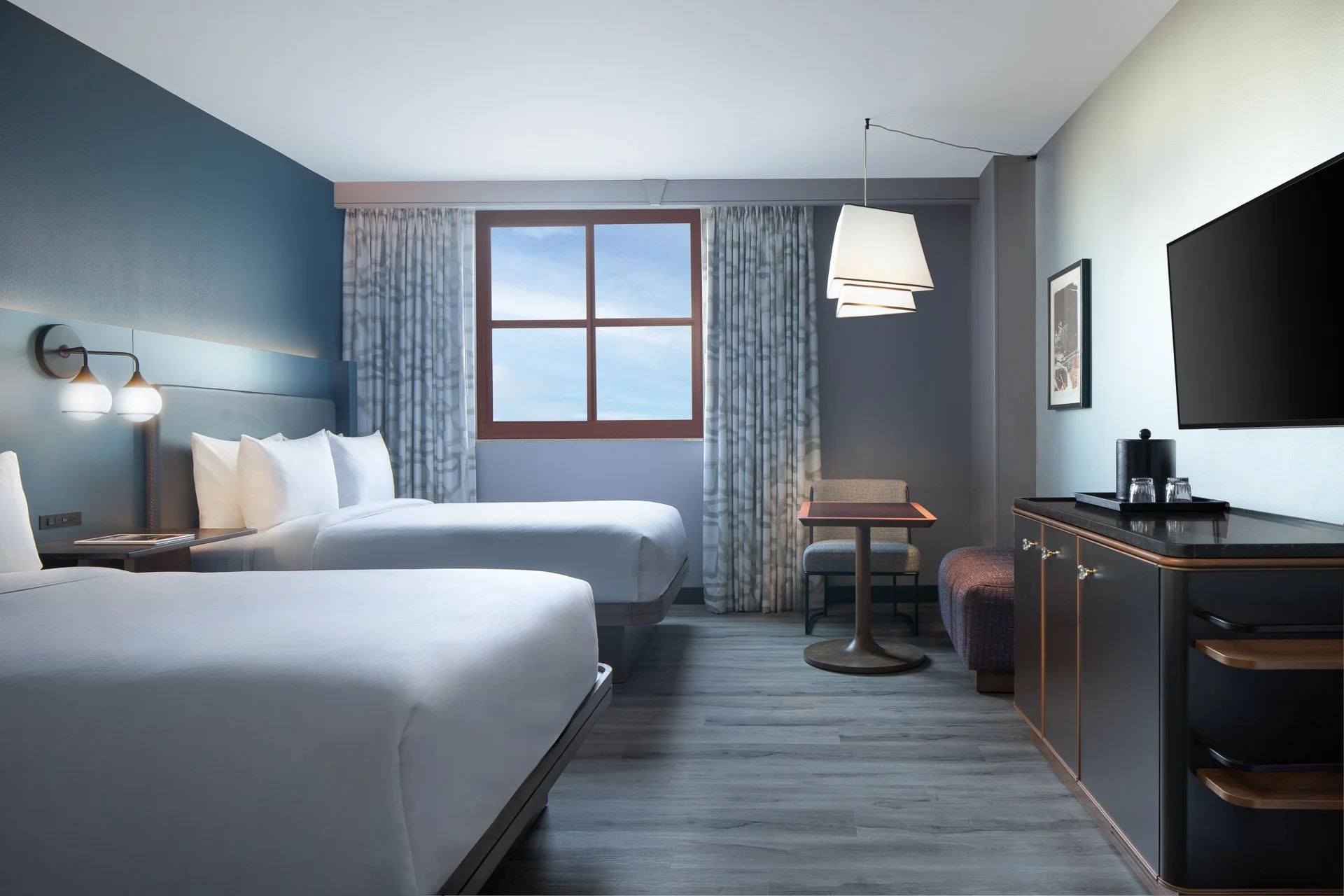 QQ Bedroom.jpg