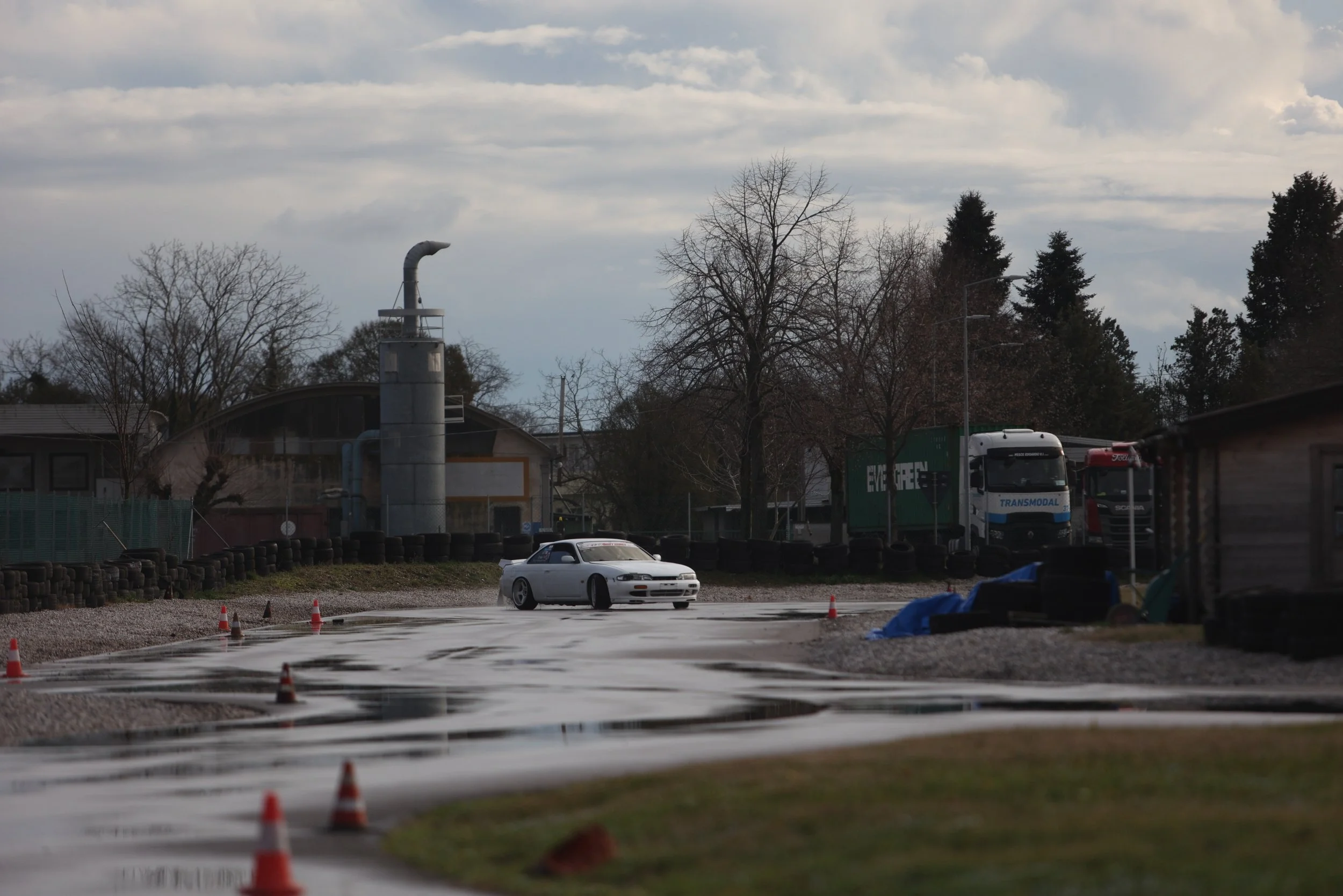 Matteo Nicotra con la sua Nissan Silvia drifting presso il circuito Vieffe Drifting presso Mariano del Friuli