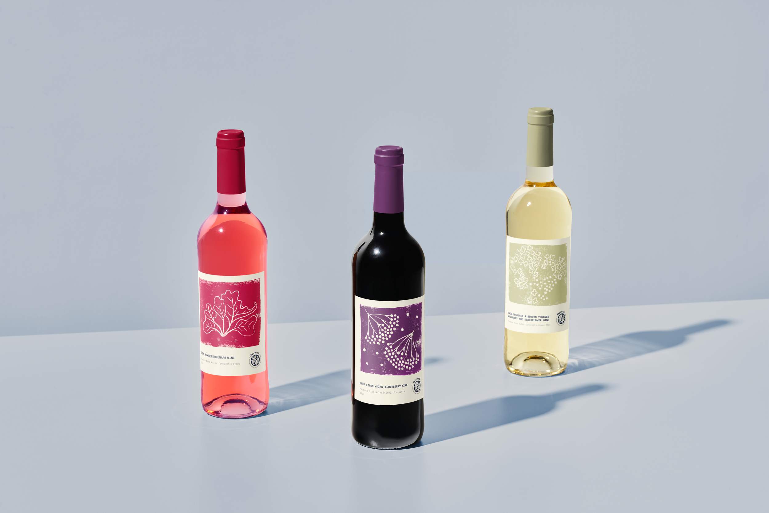 Derwen Wine Label Mockups_v5.png