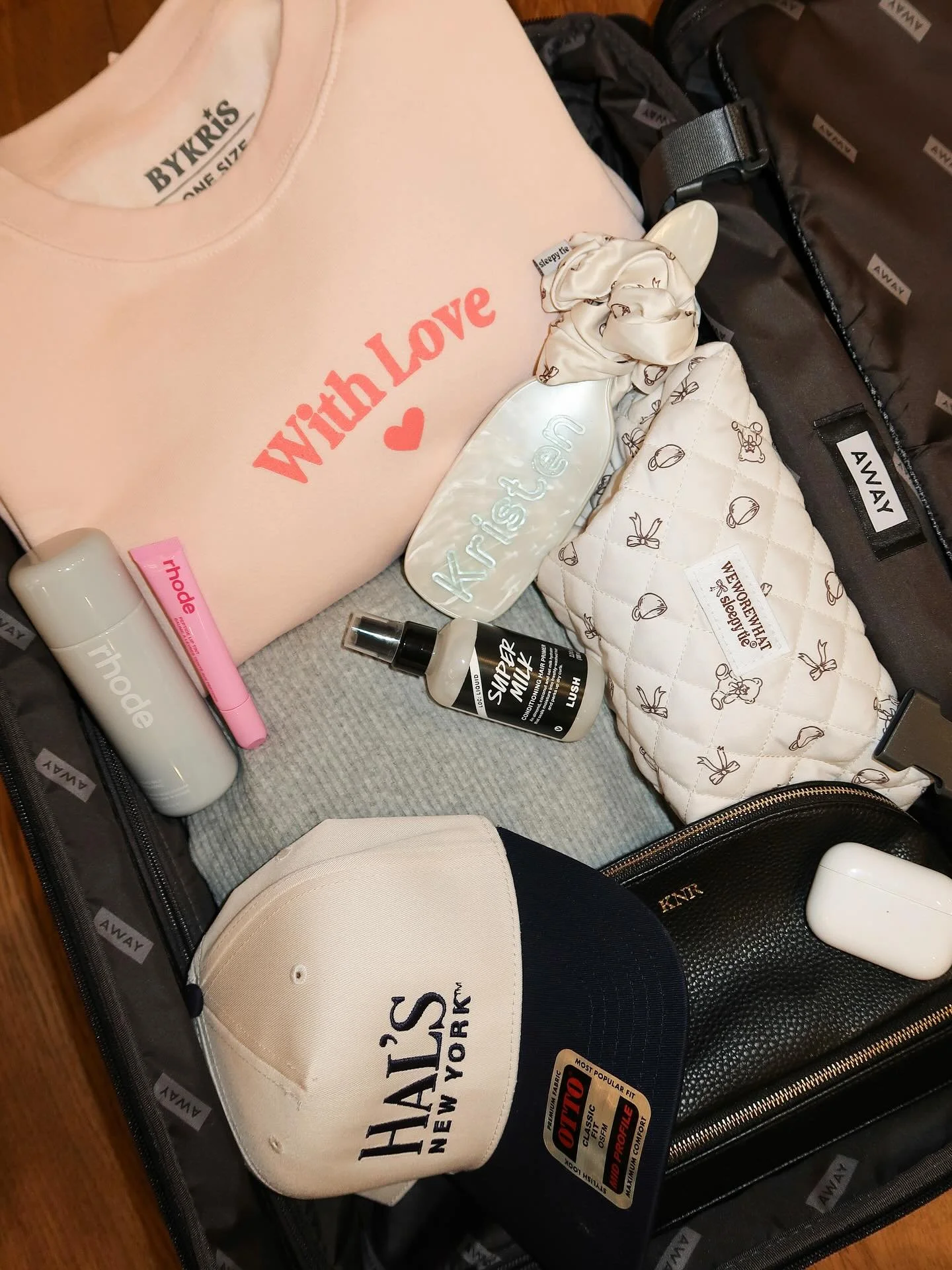 Can&rsquo;t travel without the essentials 💓

#smallbusiness #supportsmallbusiness #handmade #shopsmall #shoplocal #bridal #entrepreneur #business #supportlocal #fashion #love #localbusiness #explorepage #marketing #art #businessowner #instagood #sma