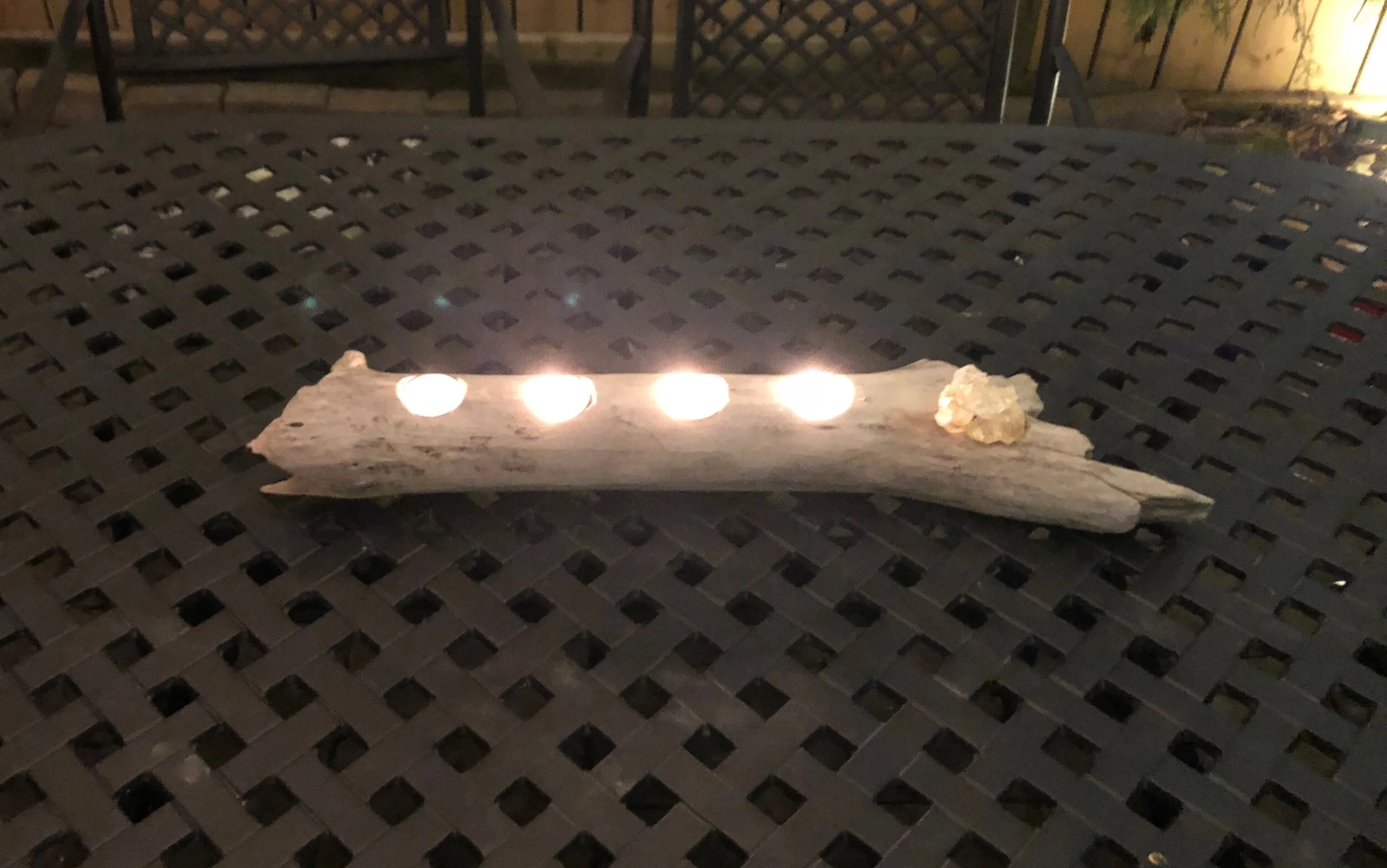 Driftwood Tea Light & Citrine Centrepiece 