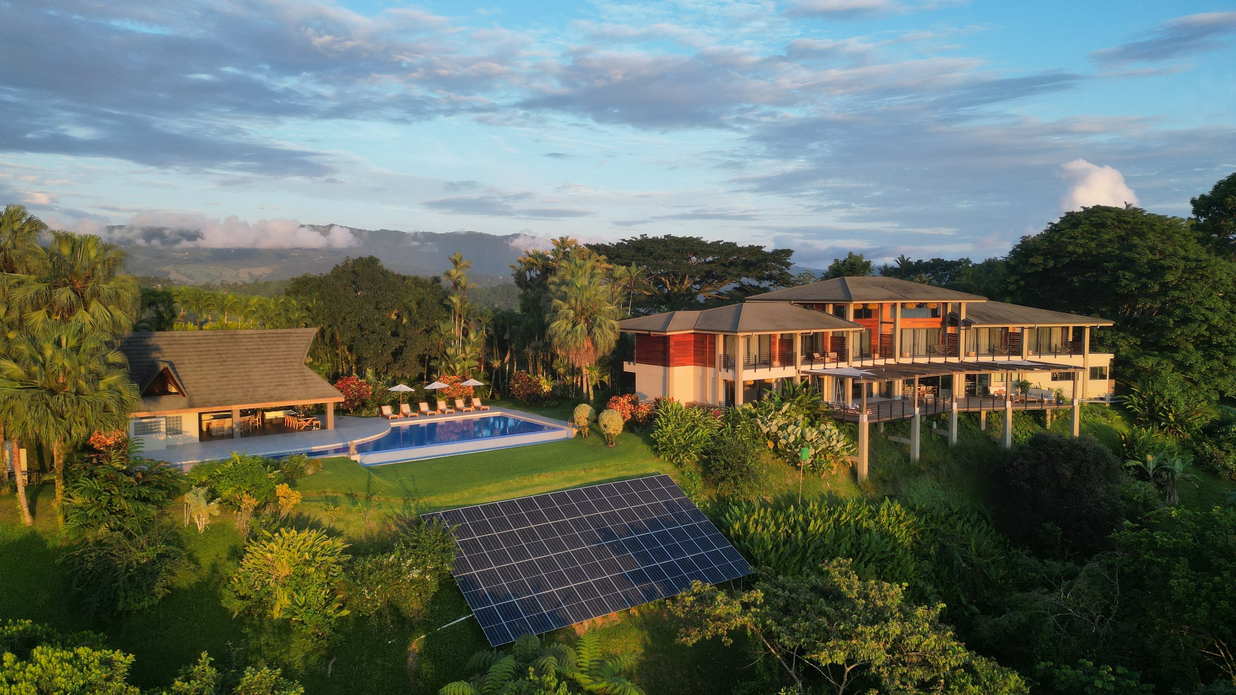 Lamangata Luxury Surf Resort