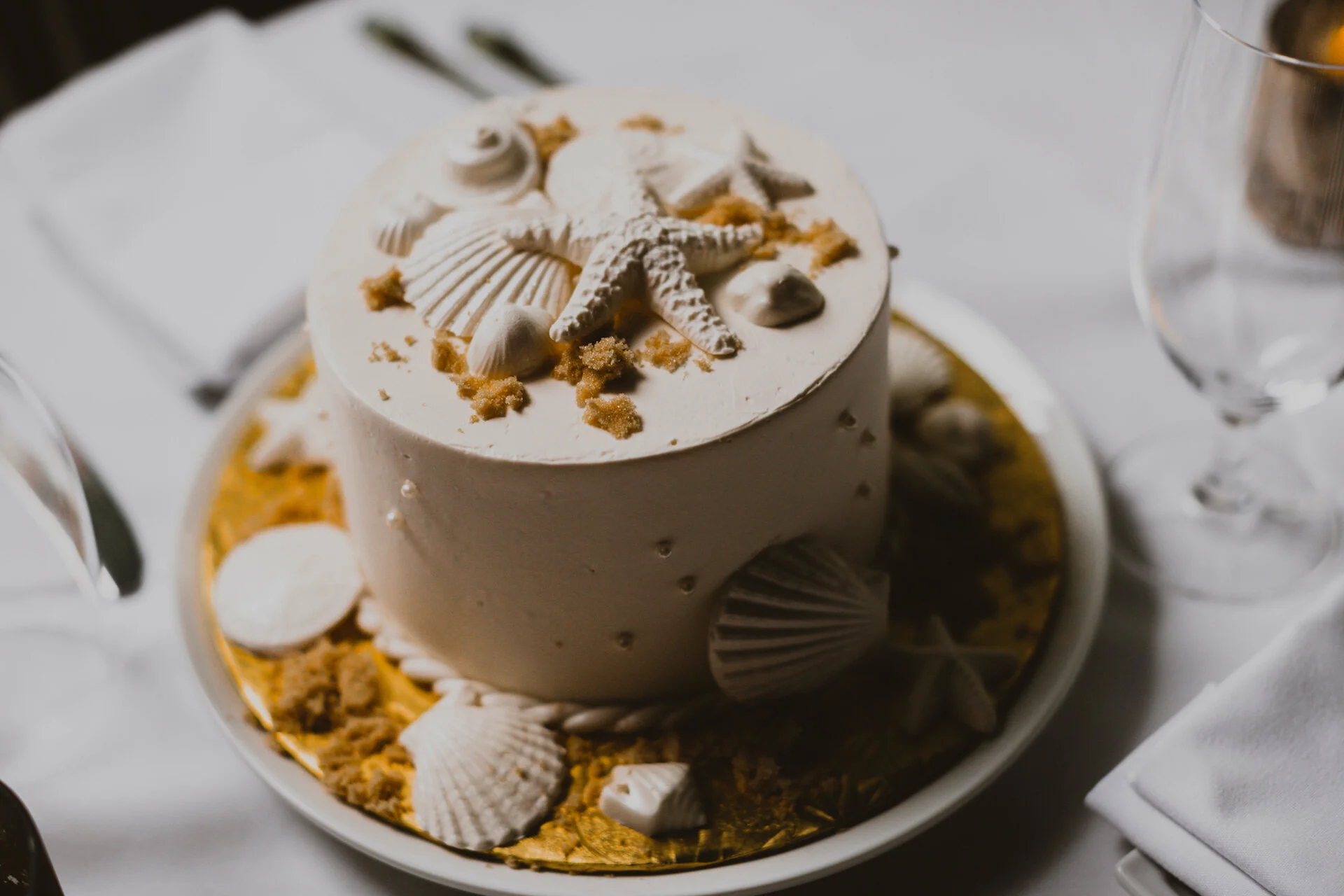 Cake+decorating+on+Marthas+Vineyard