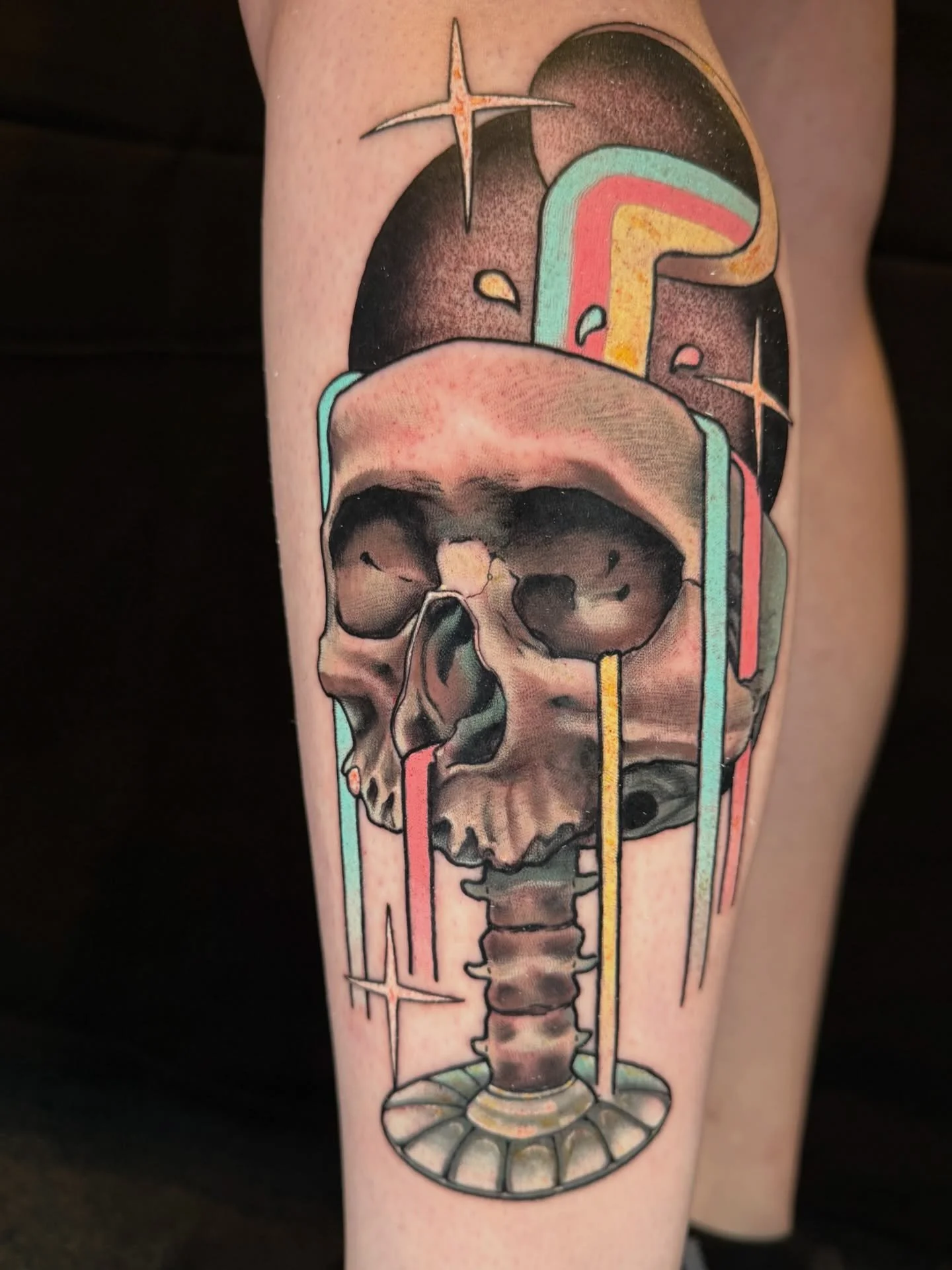 Final day of @cranberrytattooclassic I got to knock out this awesome piece from my flash! I had a ton of fun approaching this one differently from how I normally would and wow I&rsquo;m so stoked on the outcome! Thanks Anna for making it out again! 
