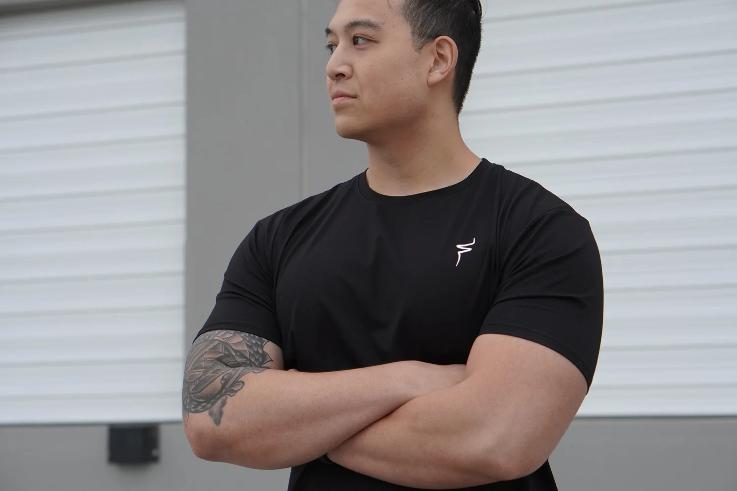 Classic Tee V2 - Black —NoStraightPath®