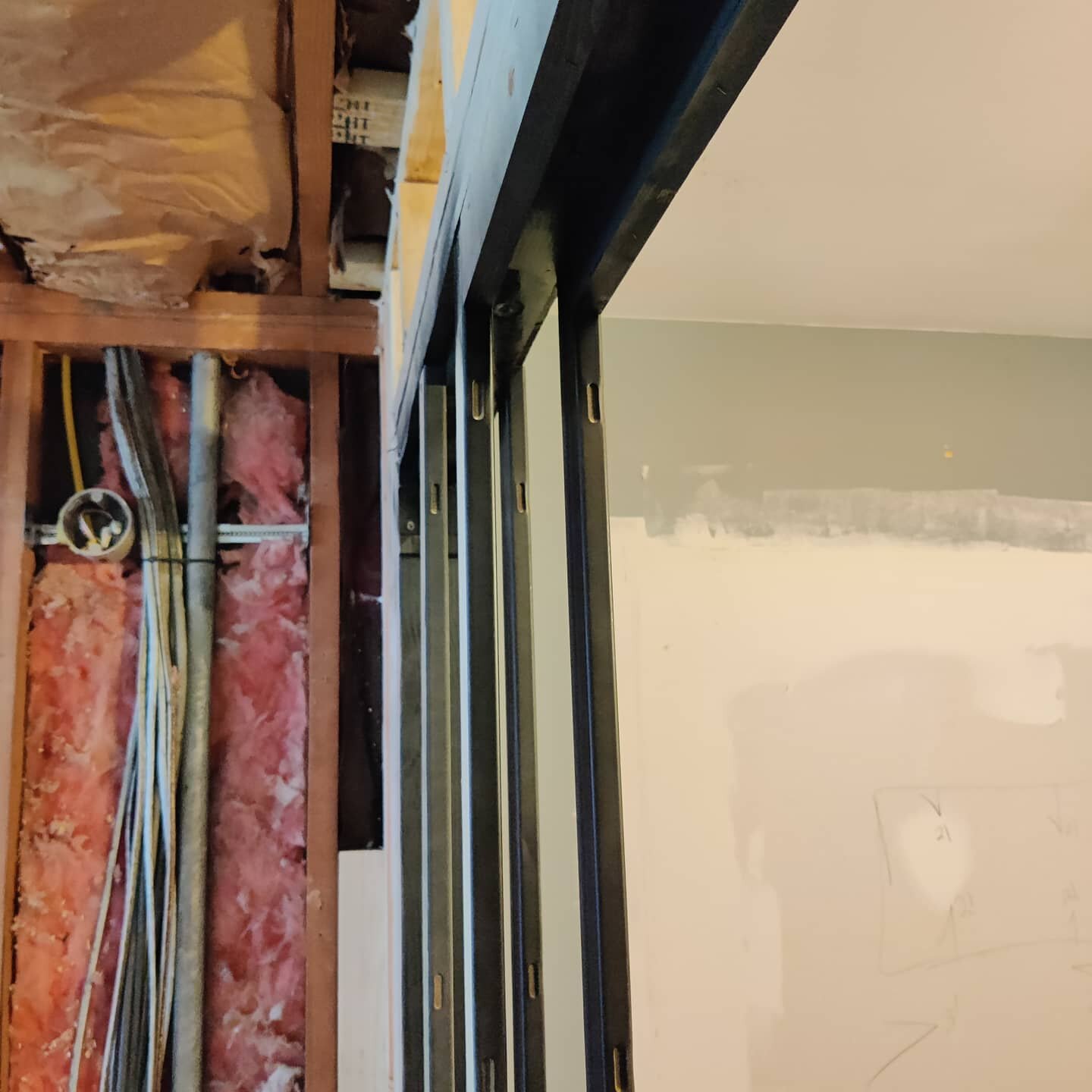 We paint our pocket door jambs and slots too before we hang drywall. That little detail that other trades look at you like you're wasting your time on 🤔🤙

#homeremodeling #remodeledbathroom #remodeler #houseremodel #bathroomremodel #omaharealestate