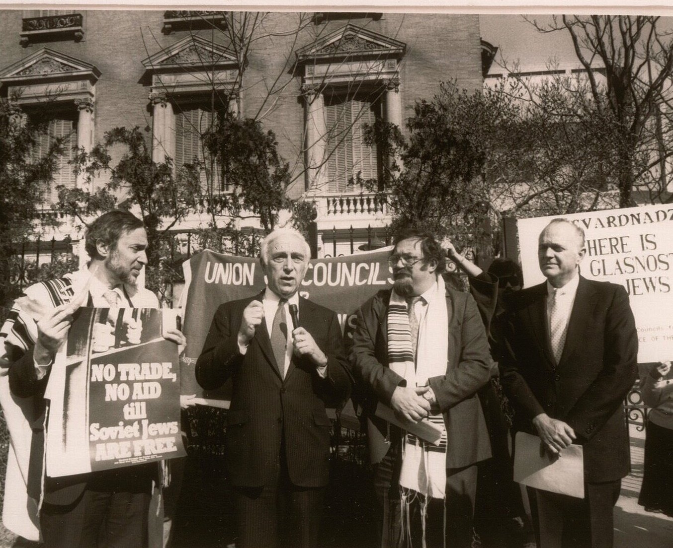 Union of Councils and Student Struggle's press conference at the Soviet Embassy in Washington. From left, SSSJ Chairman Rabbi Avi Weiss, Senator Frank Lautenberg (D-NJ), UCSJ executive director Micah Naftalin and Senator Dennis Deconcini (D-AZ). M