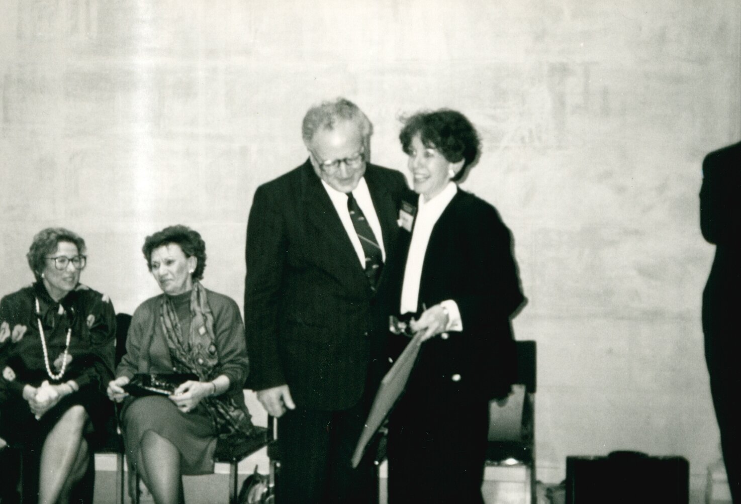 Leonid Stonov presents me with the Medal of Honor on behalf of refuseniks at our Moscow meeting. Seat left is Marillyn Tallman and Rhoda Levine, Chicago Action for Soviet Jewry,