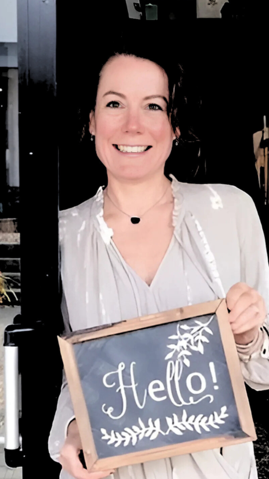 Carrie - Entrepreneur + Blogger.png