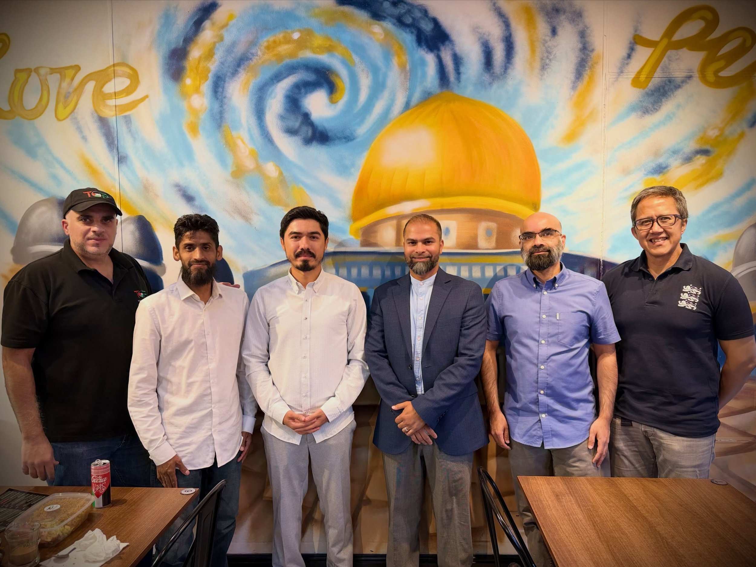 🇹🇷🇵🇸 An Evening of Brotherhood

A few of the brothers had the pleasure of taking our new MCWAS Imam, Imam Ersan Nurullah Yildiz 🇹🇷, to Taste of Palestine 🇵🇸 for dinner this evening.

A huge thank you to the owners for treating us to a beautif
