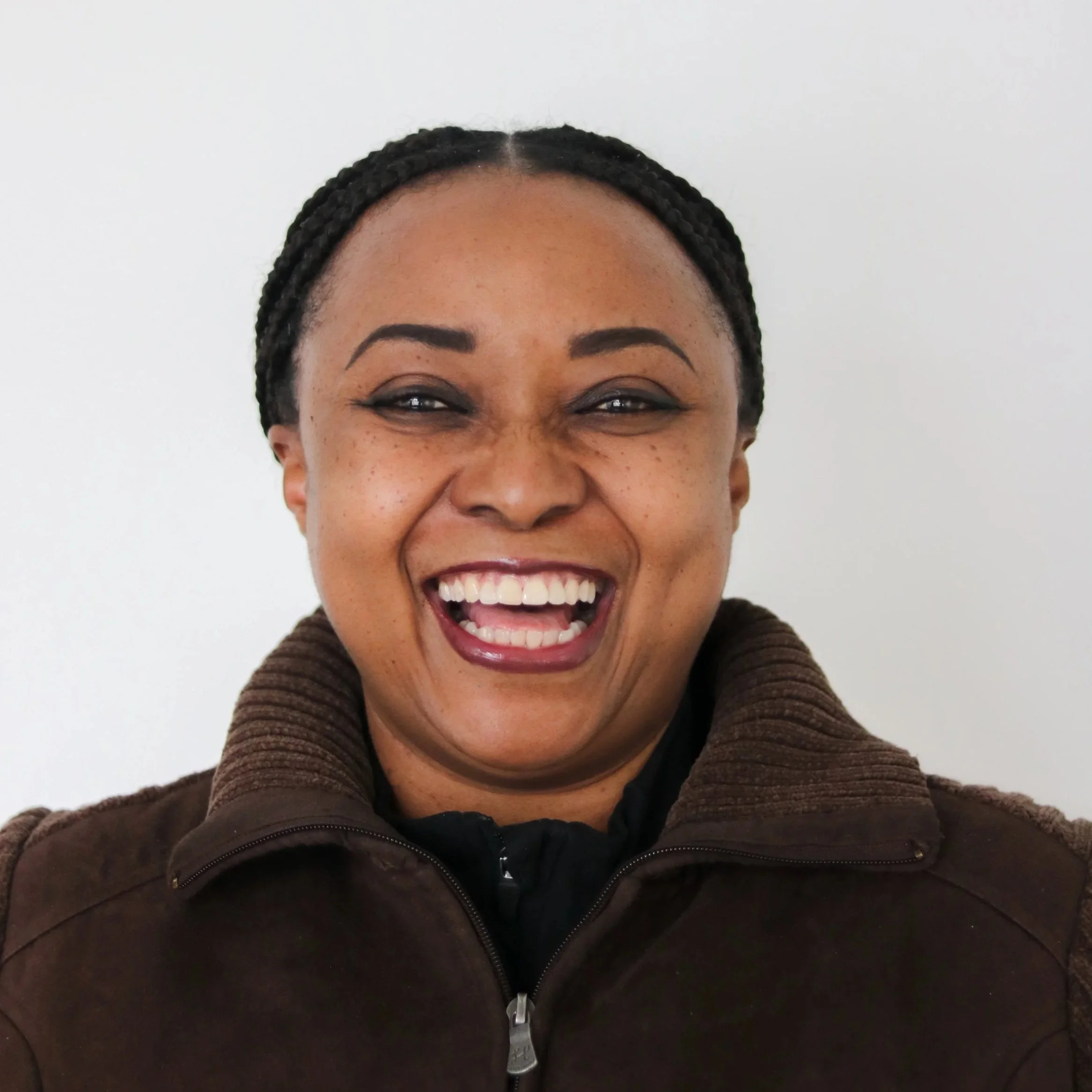 Yeside Grillo - Front Desk Specialist