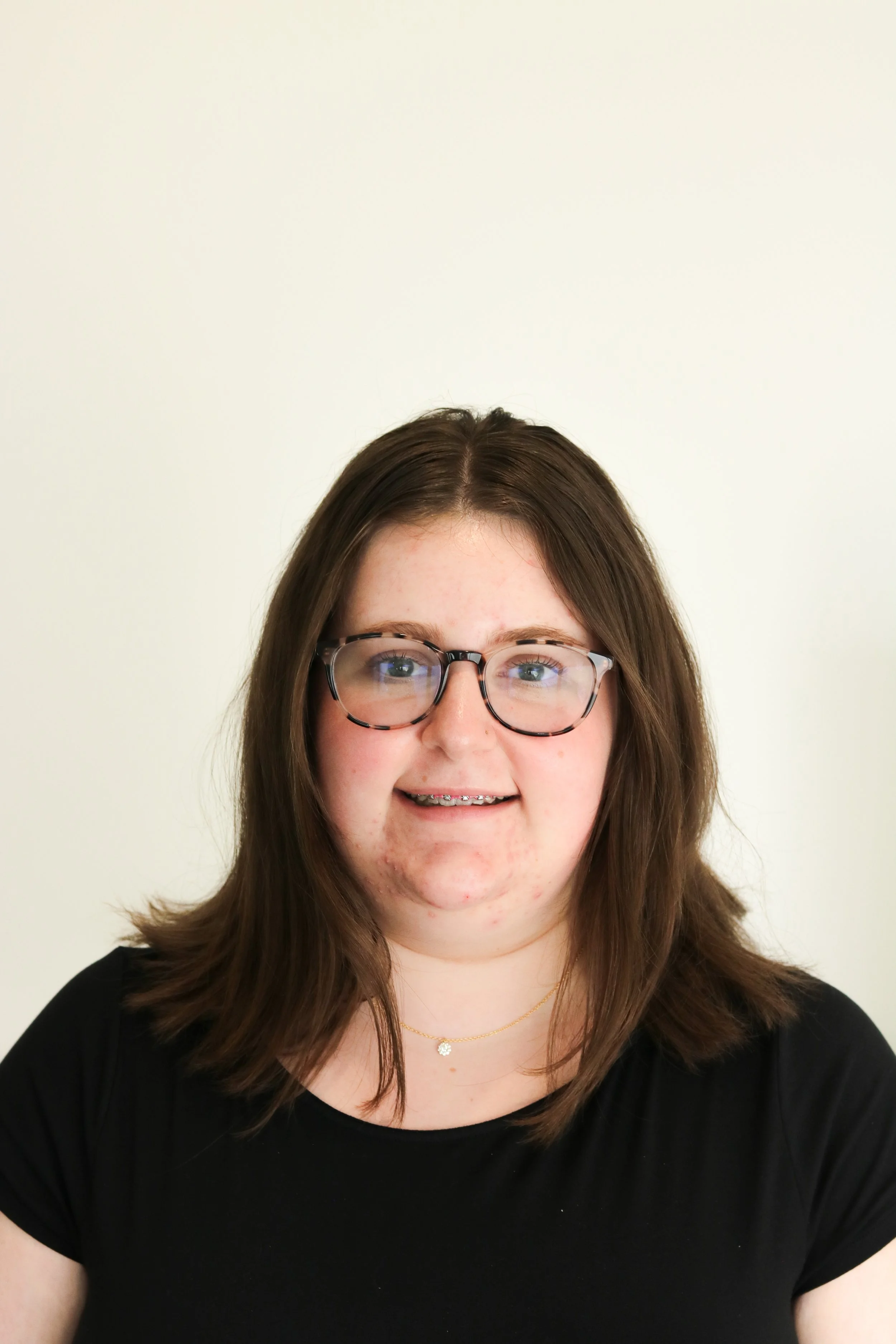 Kelsey Douglas - Front Desk Specialist